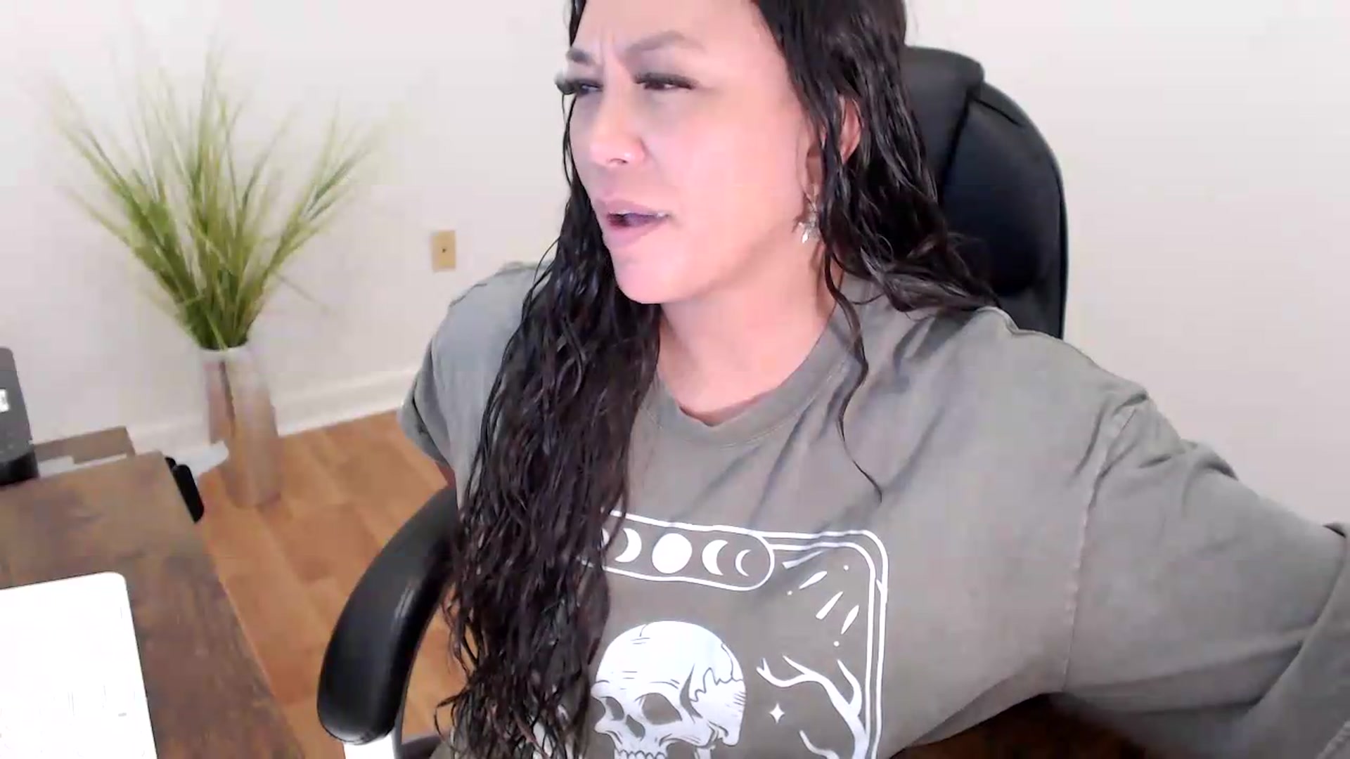 Gallery image thumbnail from CoconutCreme's myfreecams stream on, 08/07/2026, 21:07 image 16 of 20