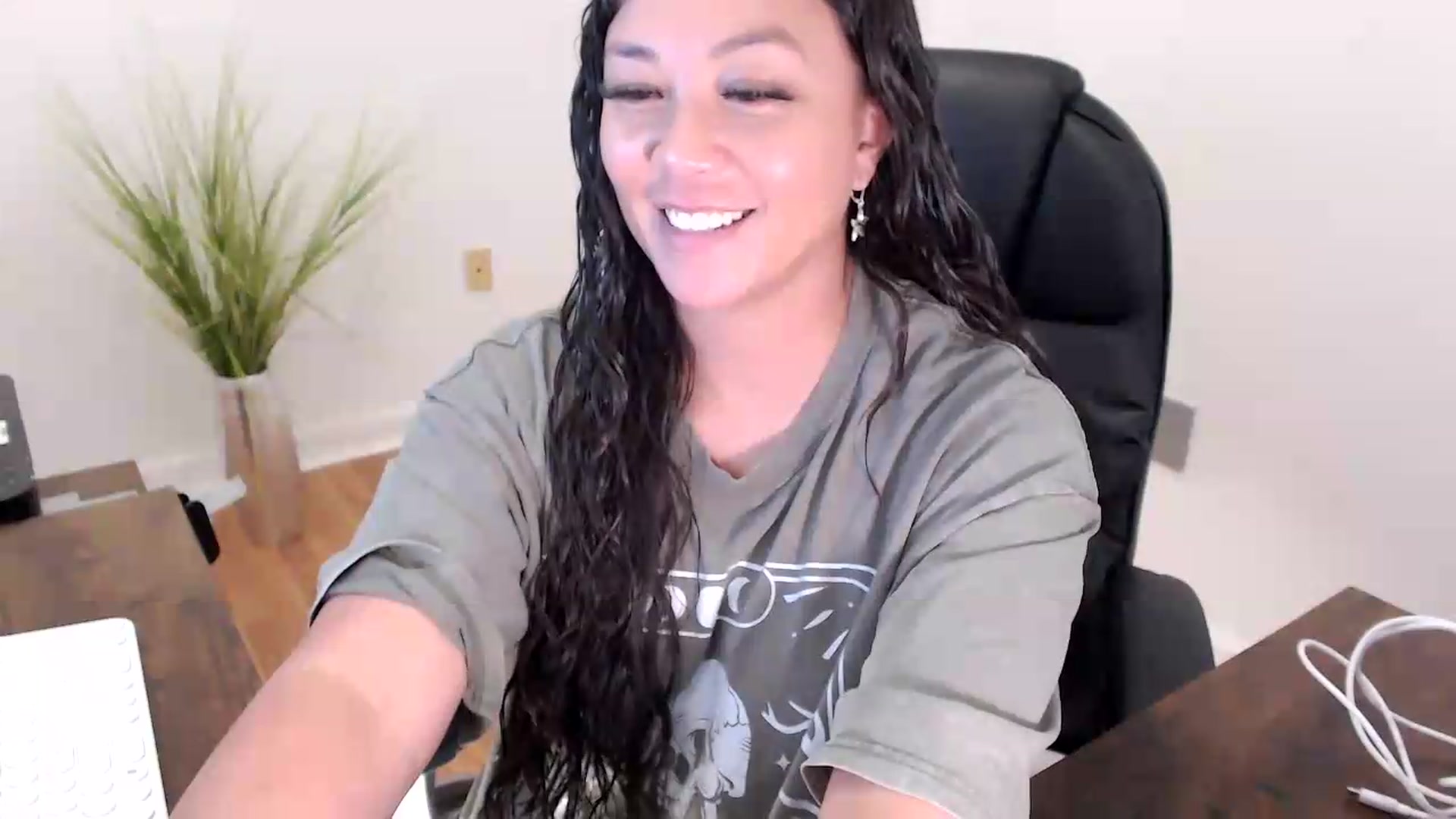 Gallery image thumbnail from CoconutCreme's myfreecams stream on, 08/07/2026, 21:07 image 13 of 20