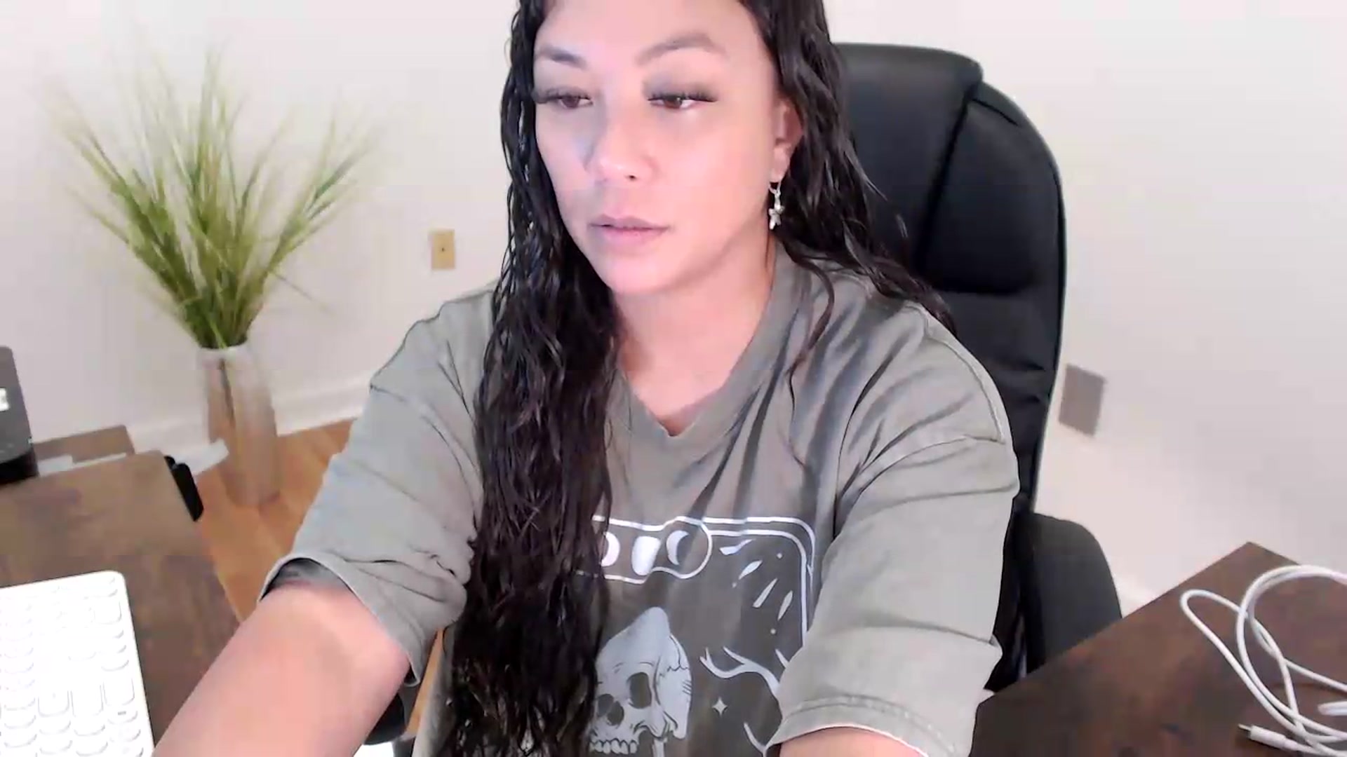 Gallery image thumbnail from CoconutCreme's myfreecams stream on, 08/07/2026, 21:07 image 17 of 20