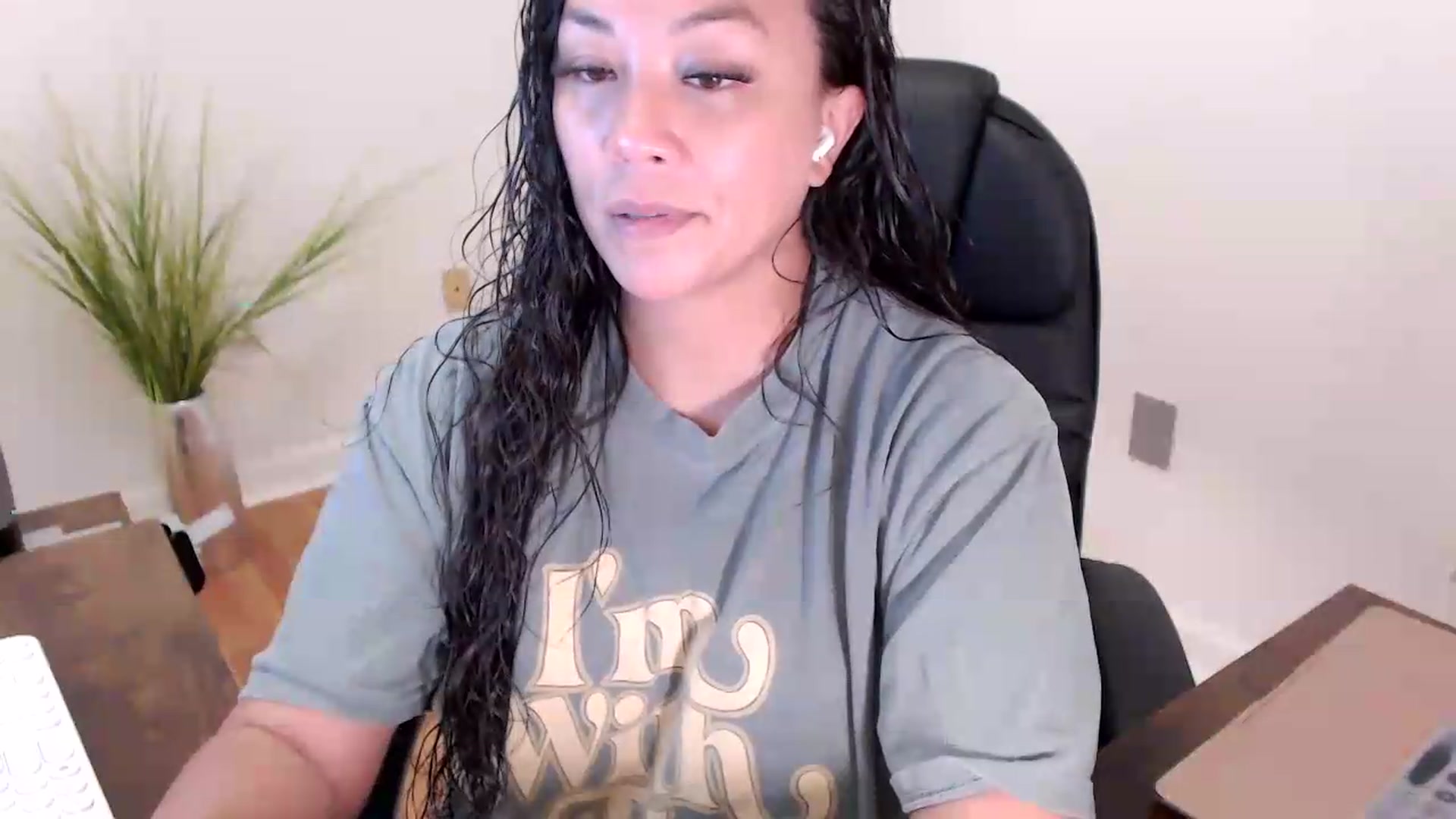 Gallery image thumbnail from CoconutCreme's myfreecams stream on, 08/11/2026, 16:23 image 11 of 20