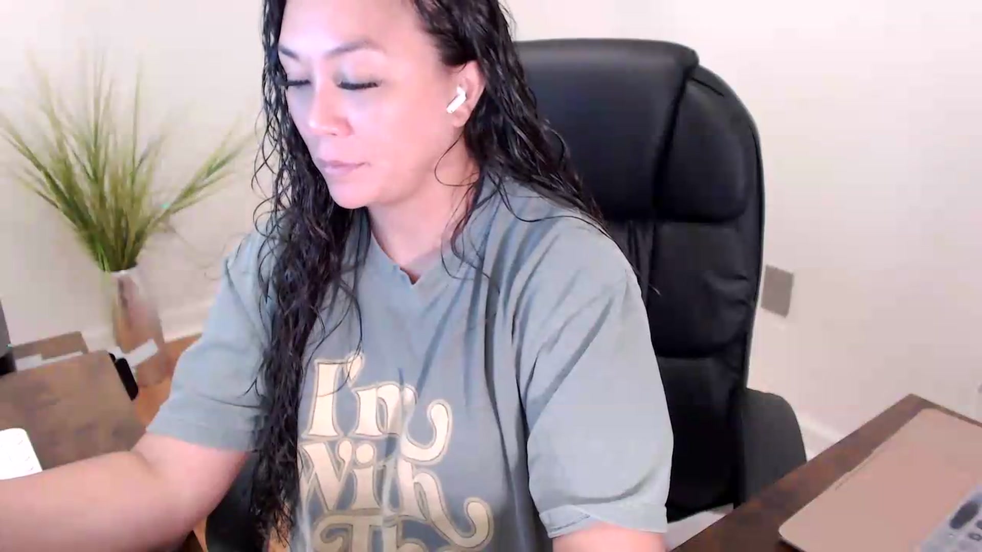 Gallery image thumbnail from CoconutCreme's myfreecams stream on, 08/11/2026, 16:23 image 12 of 20