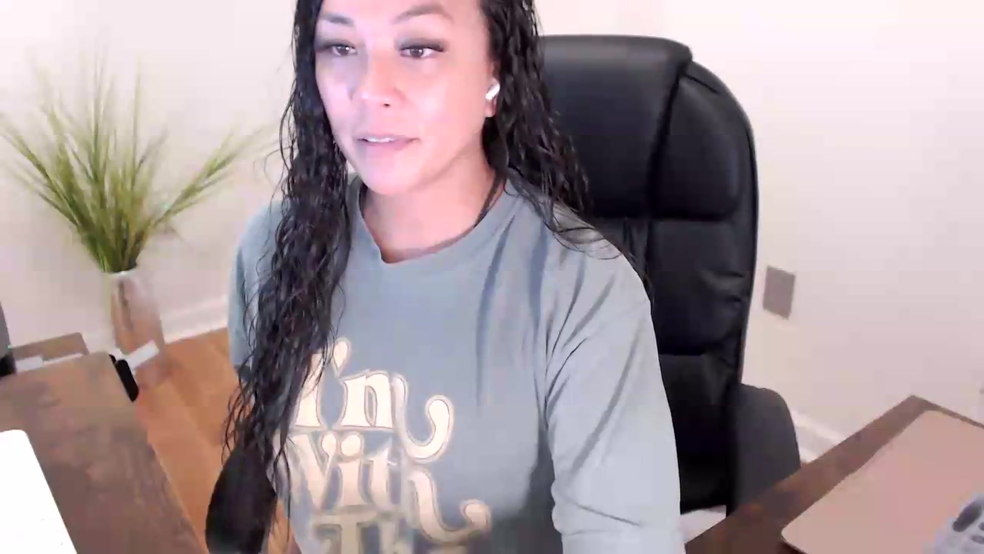 Gallery image thumbnail from CoconutCreme's myfreecams stream on, 08/11/2026, 18:08 image 4 of 20