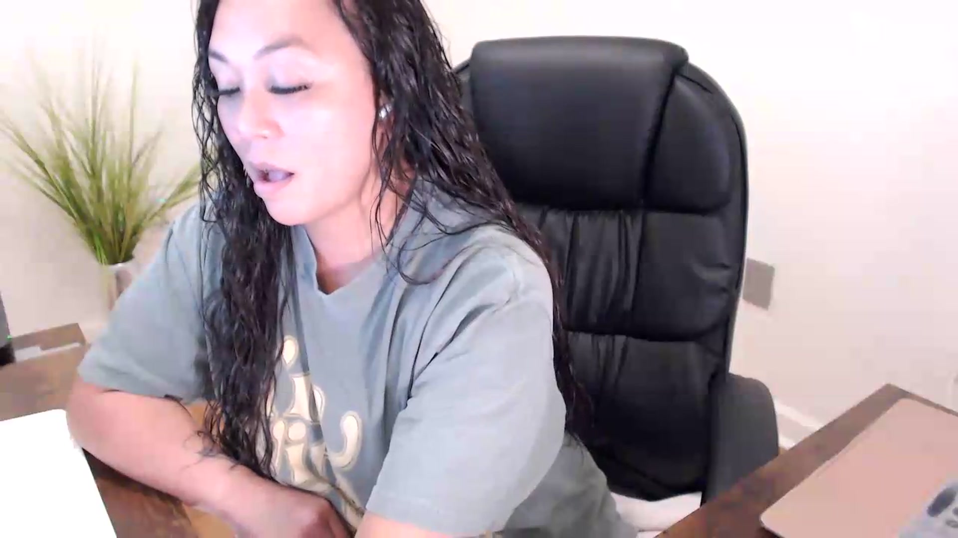 Gallery image thumbnail from CoconutCreme's myfreecams stream on, 08/11/2026, 18:08 image 9 of 20