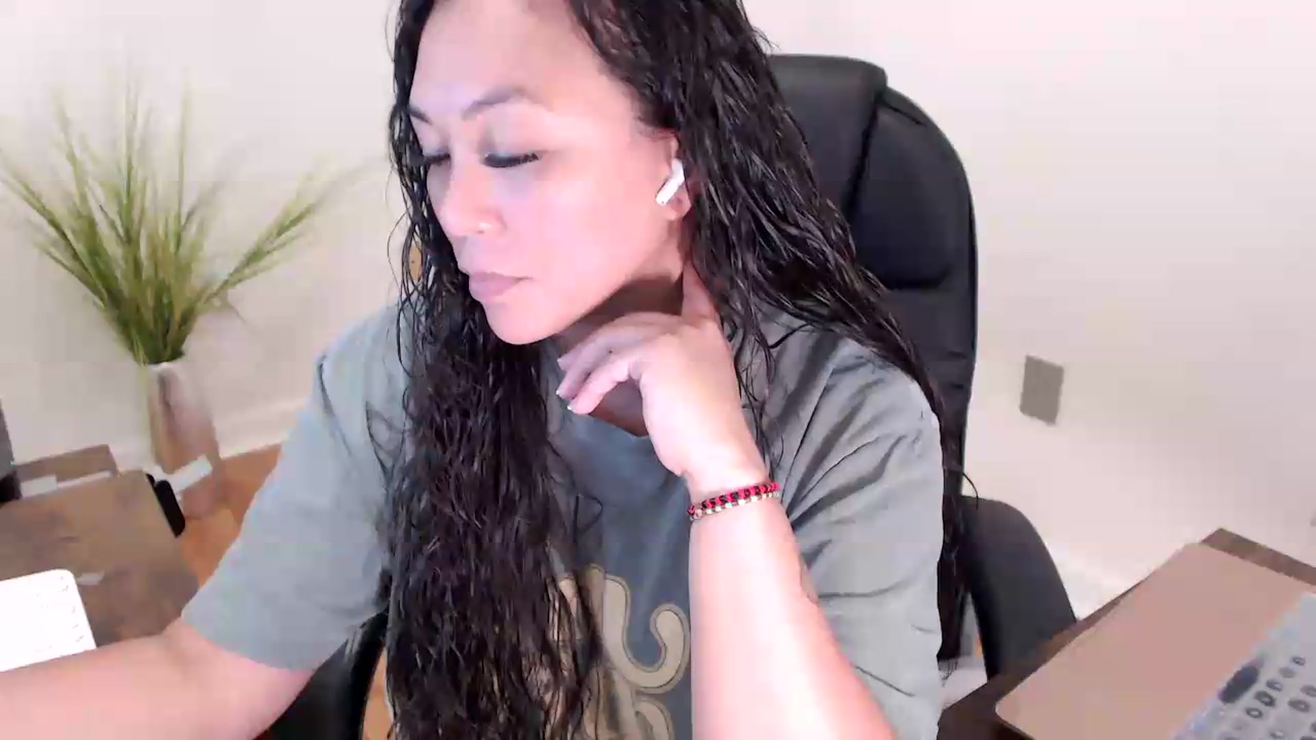 Gallery image thumbnail from CoconutCreme's myfreecams stream on, 08/11/2026, 20:22 image 2 of 20