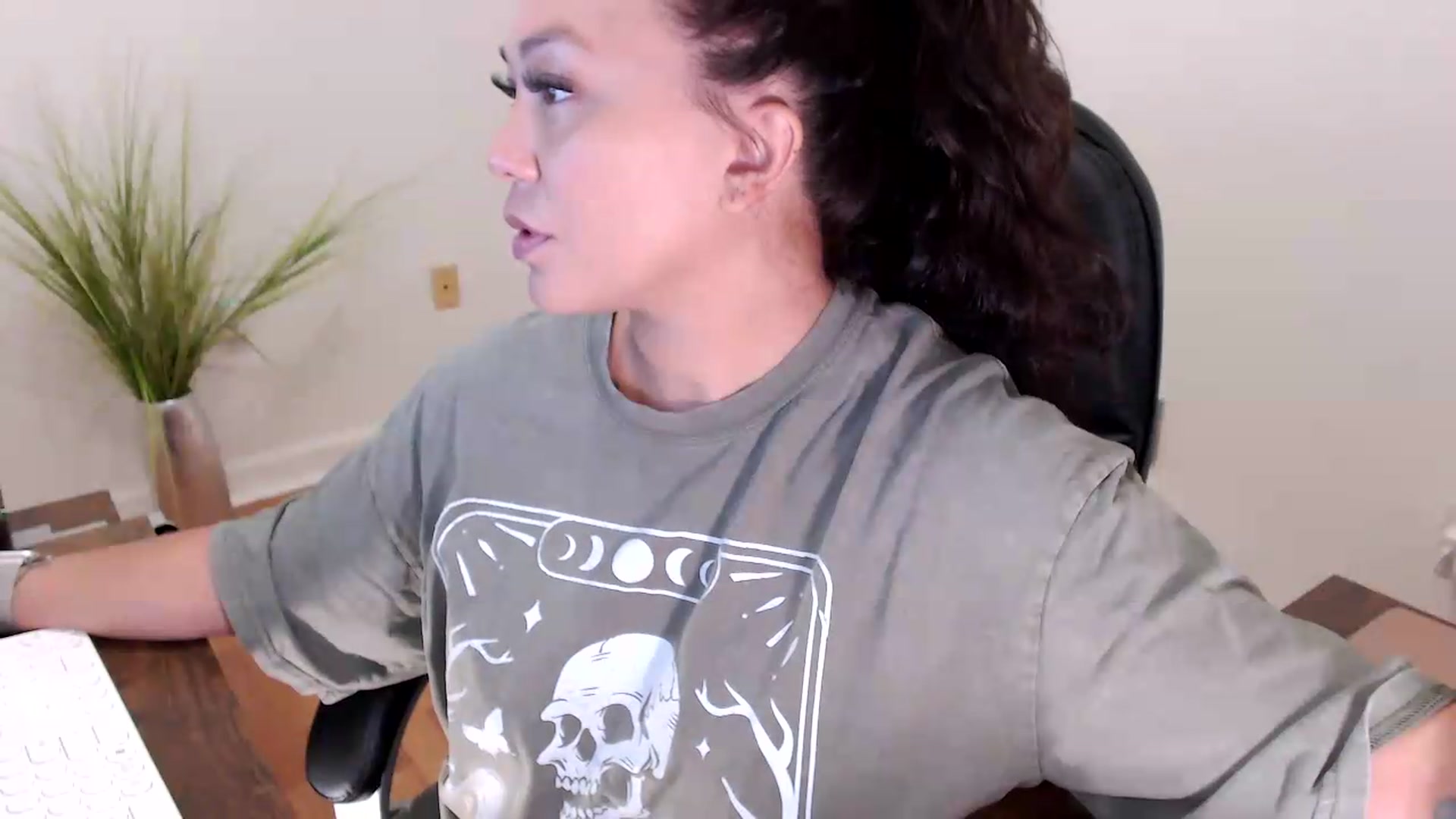 Gallery image thumbnail from CoconutCreme's myfreecams stream on, 09/04/2026, 13:10 image 3 of 20