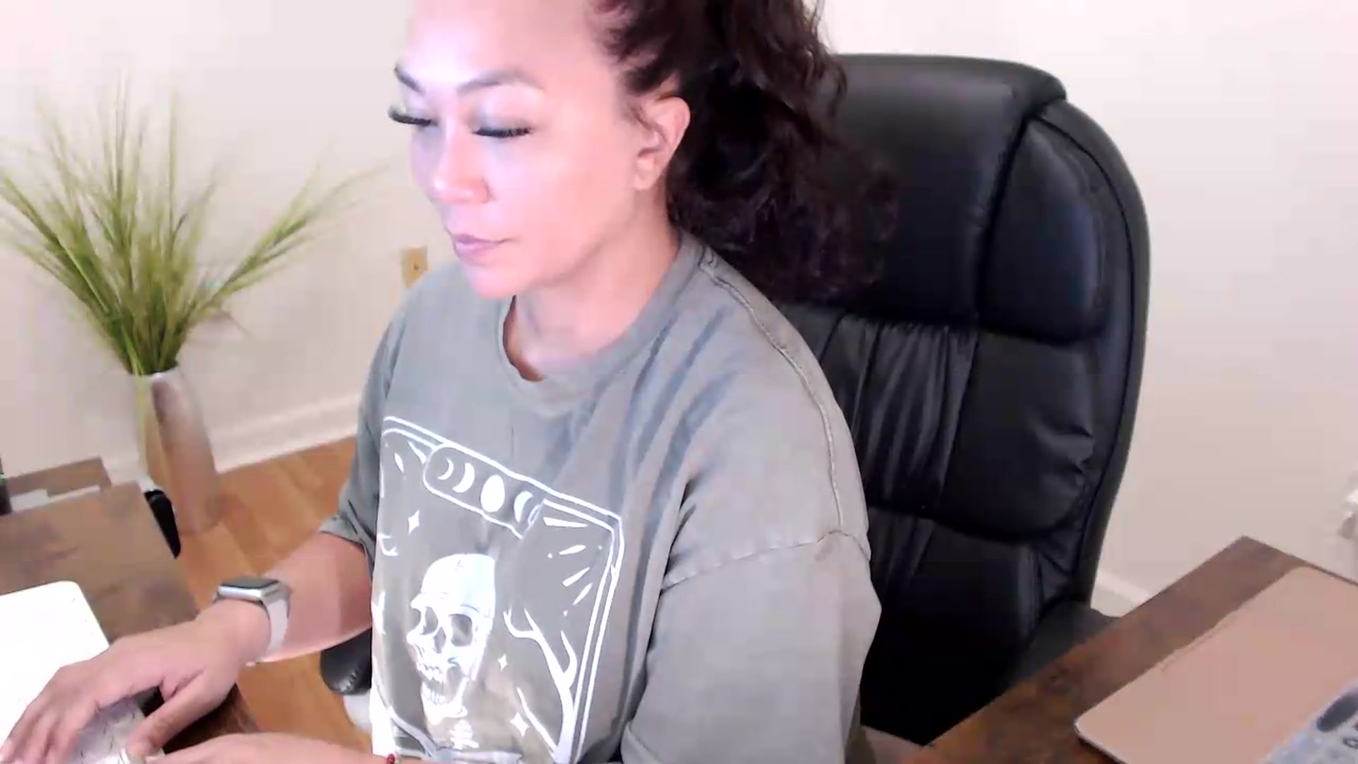 Gallery image thumbnail from CoconutCreme's myfreecams stream on, 09/04/2026, 13:10 image 13 of 20