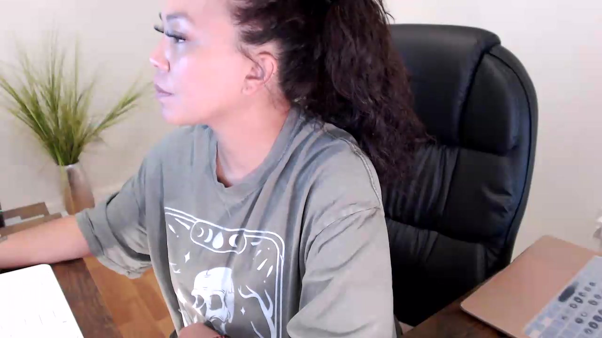 Gallery image thumbnail from CoconutCreme's myfreecams stream on, 09/04/2026, 14:03 image 19 of 20