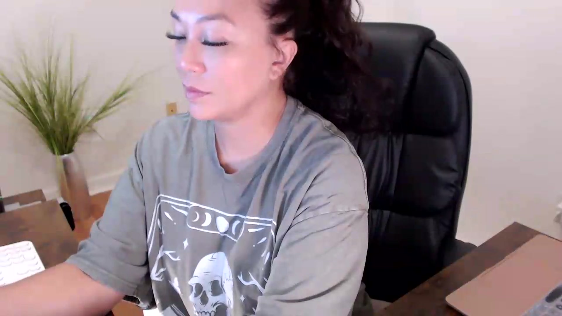 Gallery image thumbnail from CoconutCreme's myfreecams stream on, 09/04/2026, 14:03 image 2 of 20