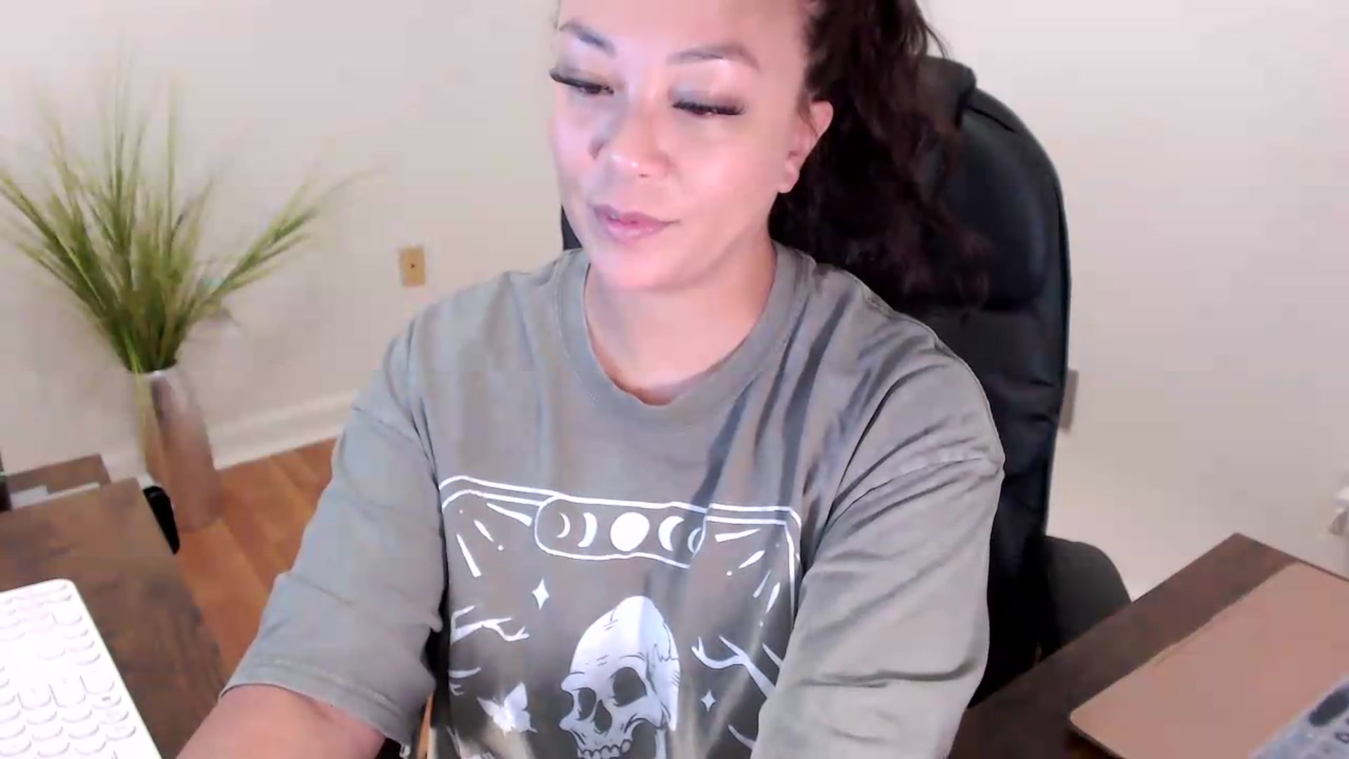 Gallery image thumbnail from CoconutCreme's myfreecams stream on, 09/04/2026, 14:03 image 7 of 20