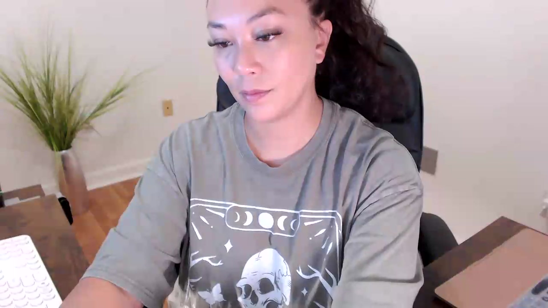 Gallery image thumbnail from CoconutCreme's myfreecams stream on, 09/04/2026, 14:03 image 8 of 20