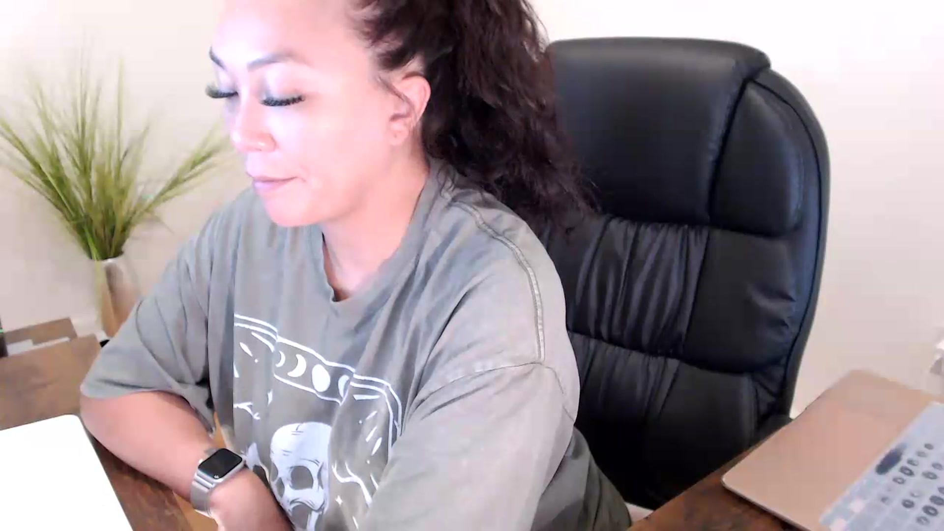 Gallery image thumbnail from CoconutCreme's myfreecams stream on, 09/04/2026, 14:03 image 18 of 20