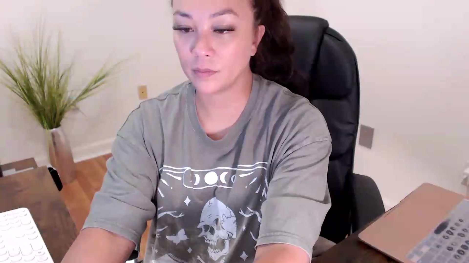 Gallery image thumbnail from CoconutCreme's myfreecams stream on, 09/04/2026, 19:40 image 9 of 20