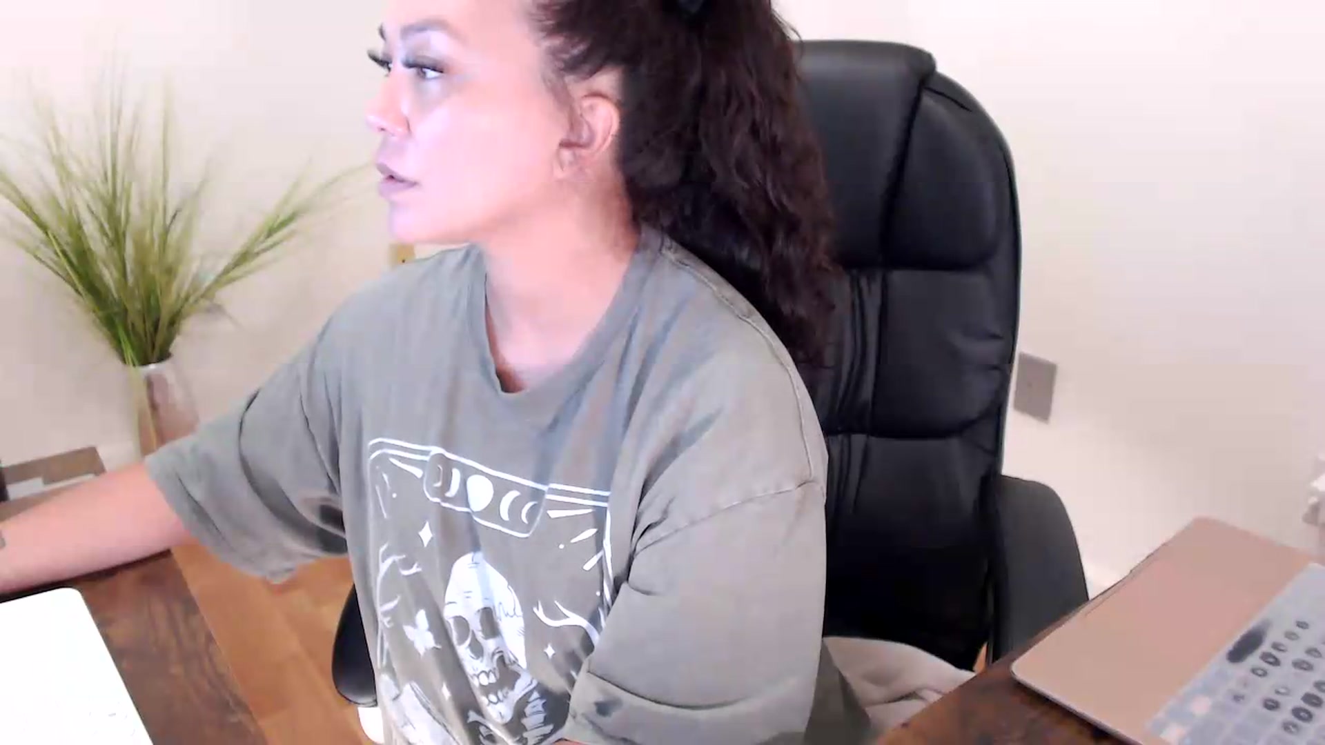 Gallery image thumbnail from CoconutCreme's myfreecams stream on, 09/04/2026, 19:40 image 2 of 20