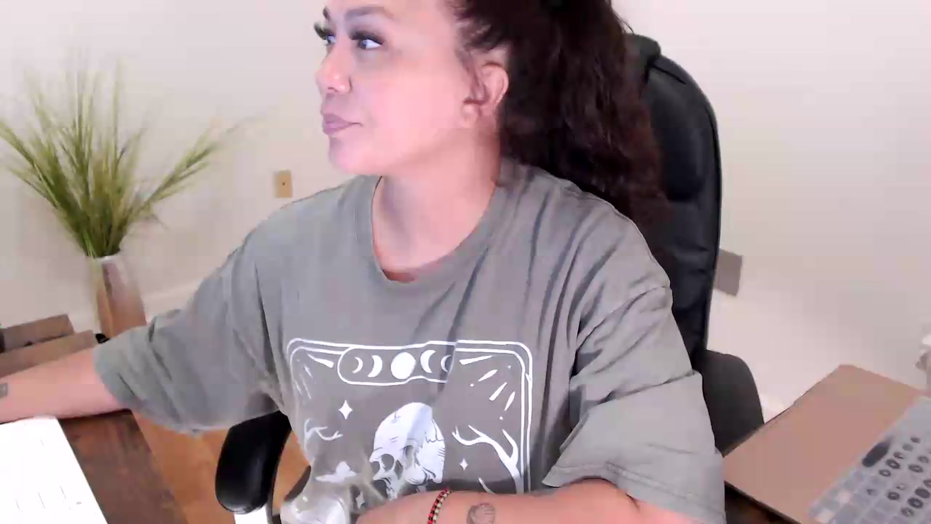 Gallery image thumbnail from CoconutCreme's myfreecams stream on, 09/04/2026, 19:40 image 12 of 20