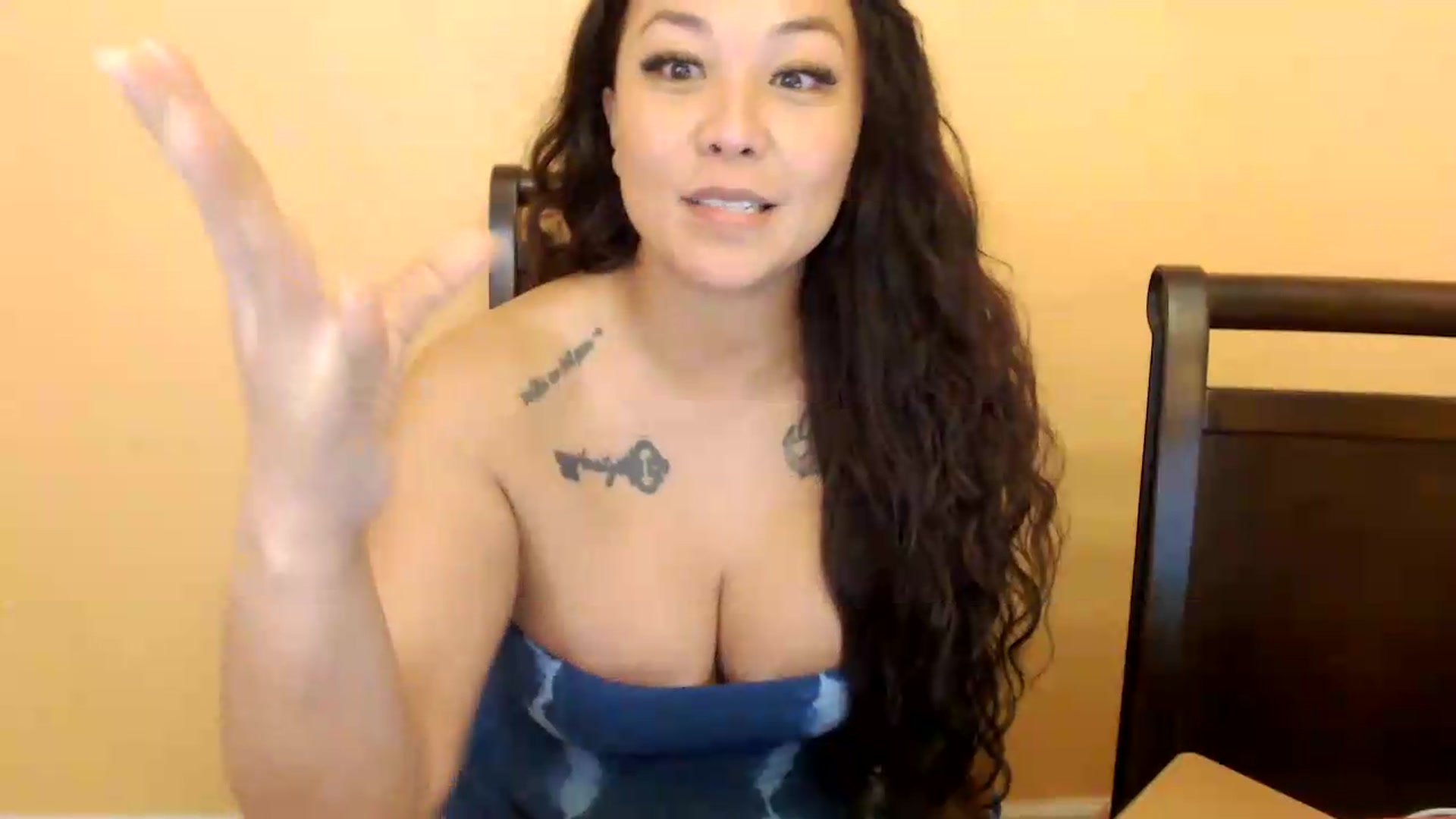 Gallery image thumbnail from CoconutCreme's myfreecams stream on, 09/07/2026, 18:51 image 5 of 20