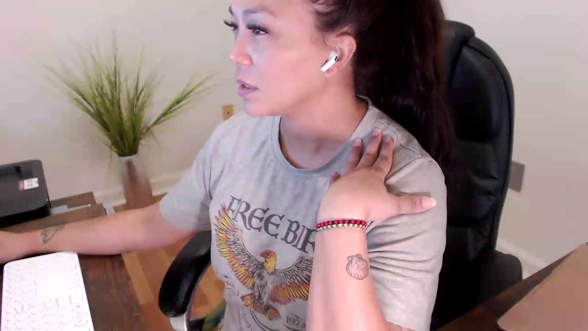 Gallery image thumbnail from CoconutCreme's myfreecams stream on, 09/08/2026, 14:30 image 16 of 20