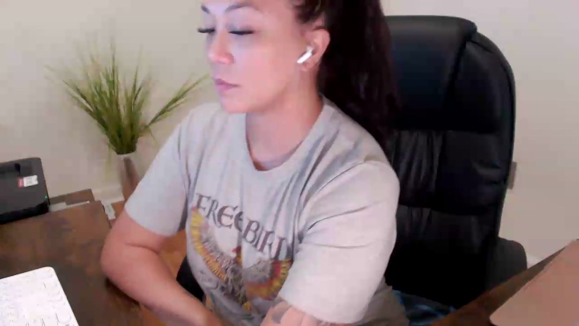 Gallery image thumbnail from CoconutCreme's myfreecams stream on, 09/08/2026, 15:13 image 2 of 20