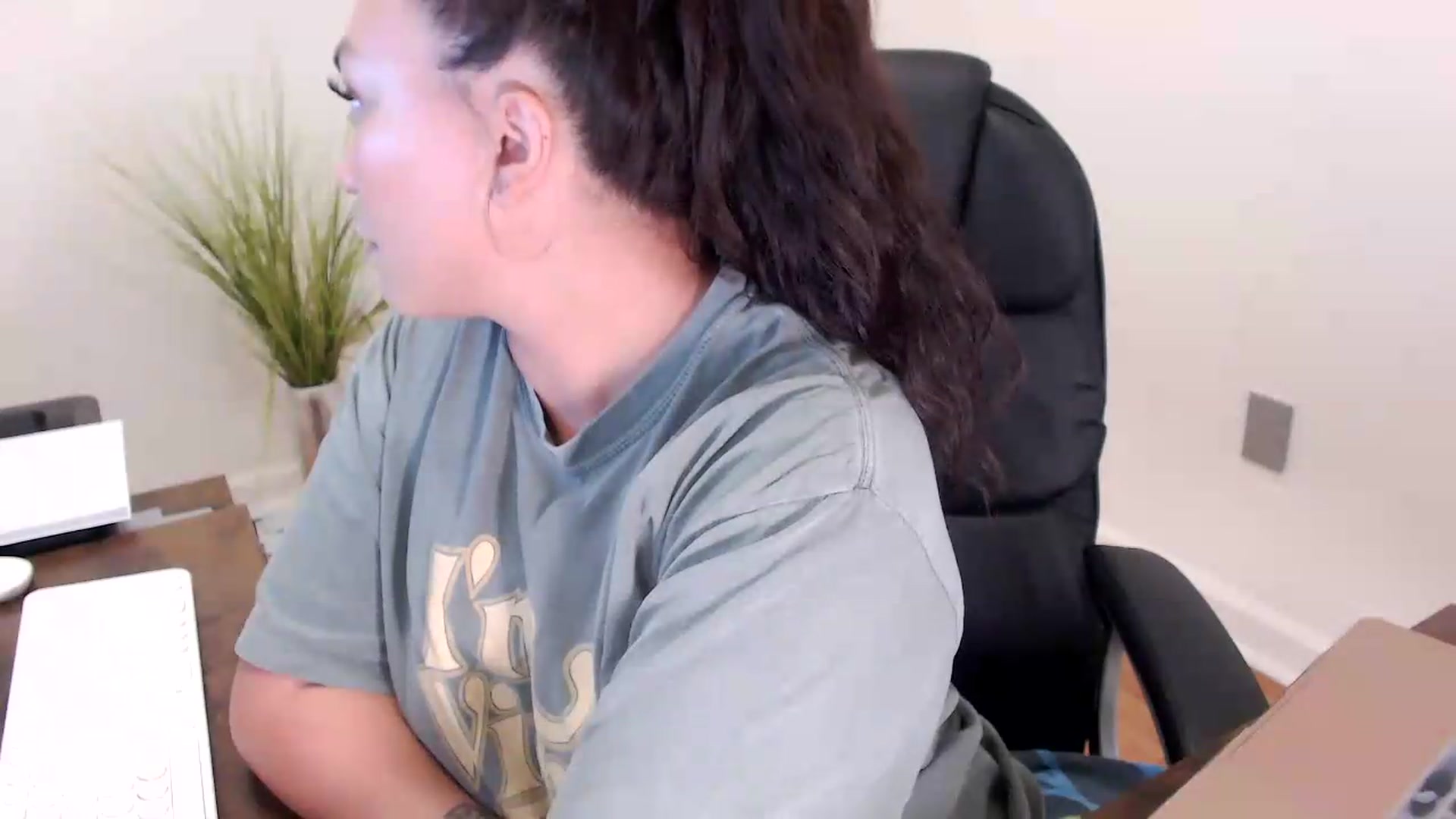 Gallery image thumbnail from CoconutCreme's myfreecams stream on, 09/09/2026, 16:04 image 10 of 20