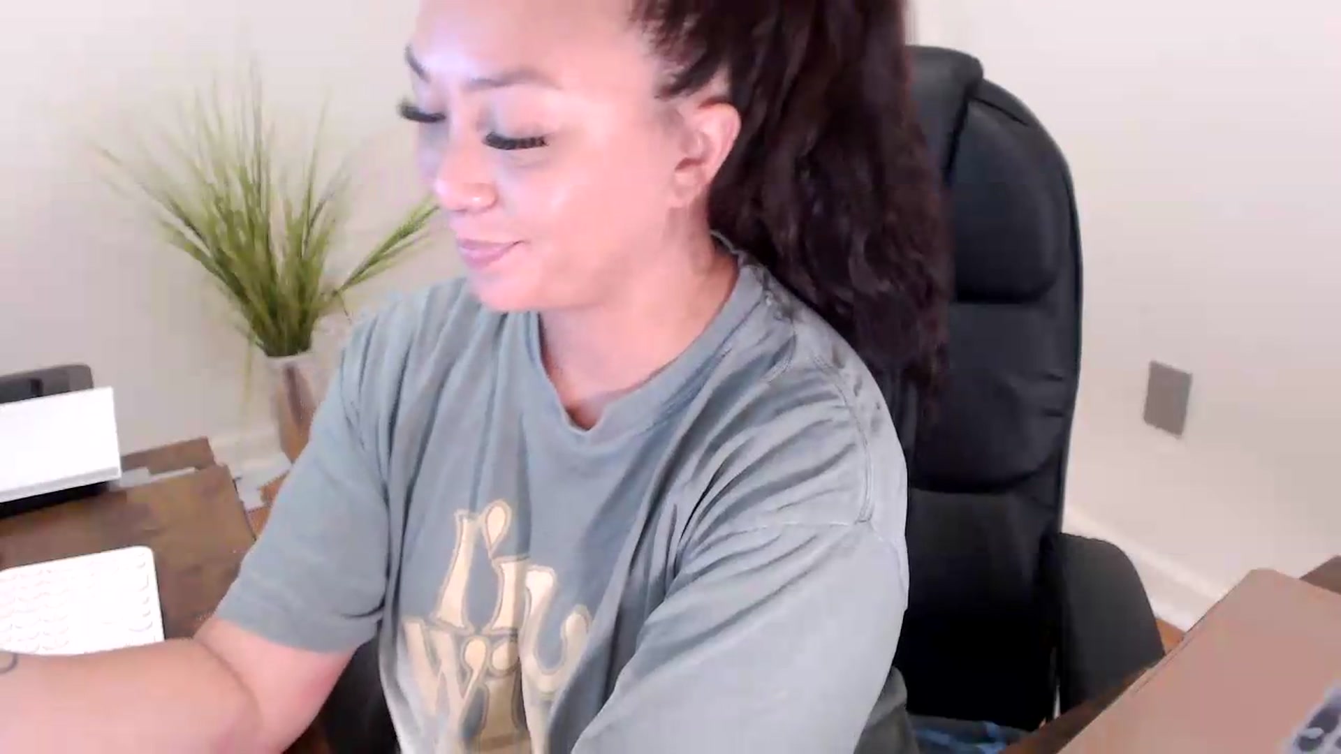 Gallery image thumbnail from CoconutCreme's myfreecams stream on, 09/09/2026, 16:04 image 5 of 20