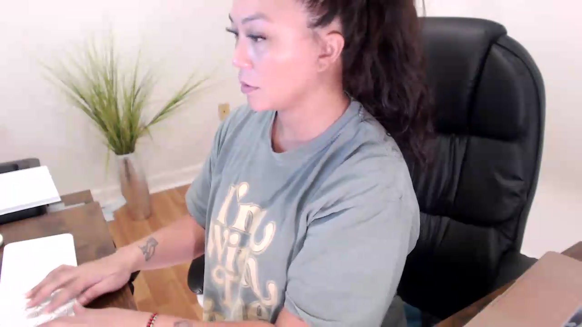 Gallery image thumbnail from CoconutCreme's myfreecams stream on, 09/09/2026, 17:21 image 15 of 20
