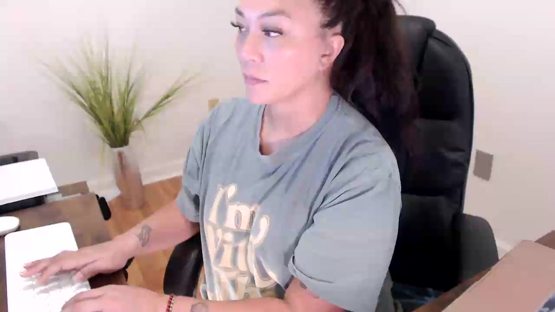 Gallery image thumbnail from CoconutCreme's myfreecams stream on, 09/09/2026, 17:47 image 1 of 20