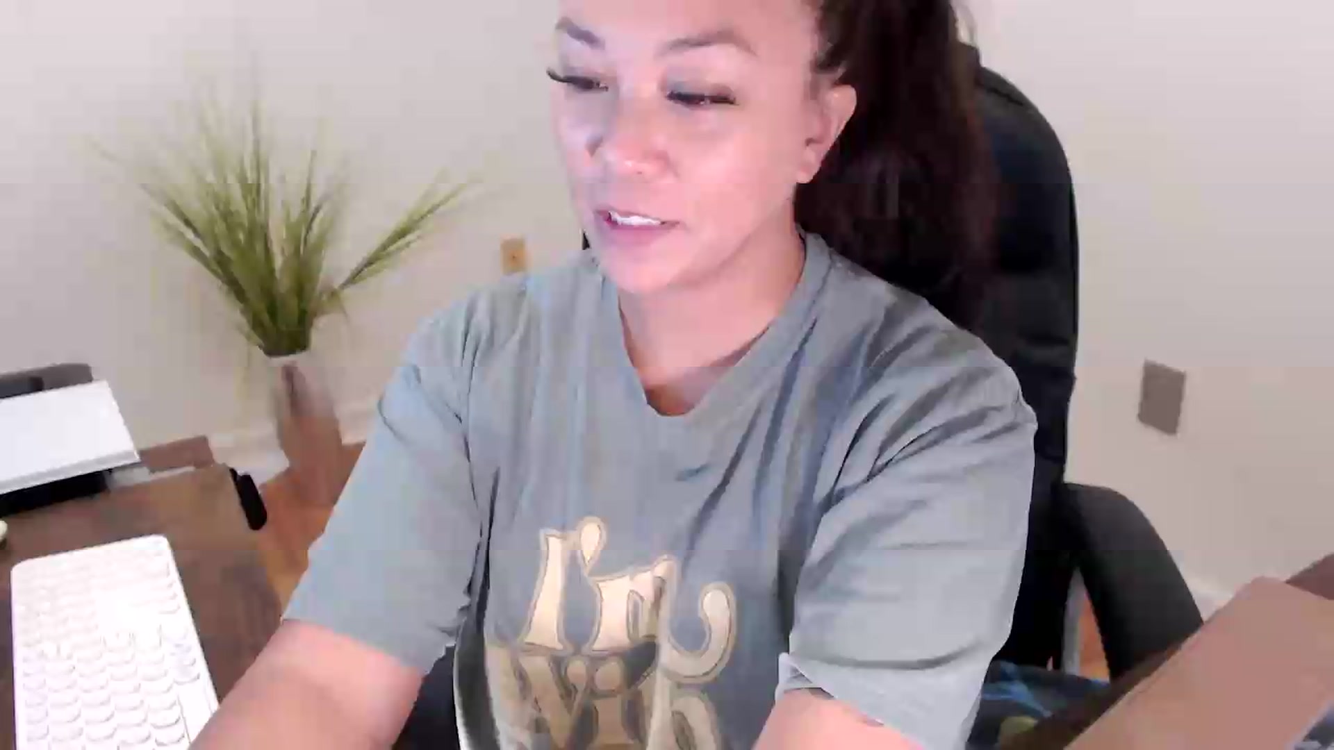 Gallery image thumbnail from CoconutCreme's myfreecams stream on, 09/09/2026, 17:47 image 10 of 20