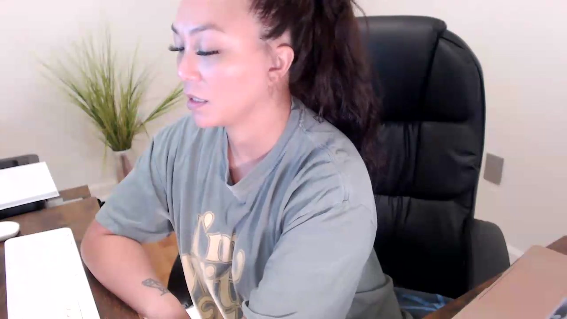 Gallery image thumbnail from CoconutCreme's myfreecams stream on, 09/09/2026, 17:47 image 4 of 20