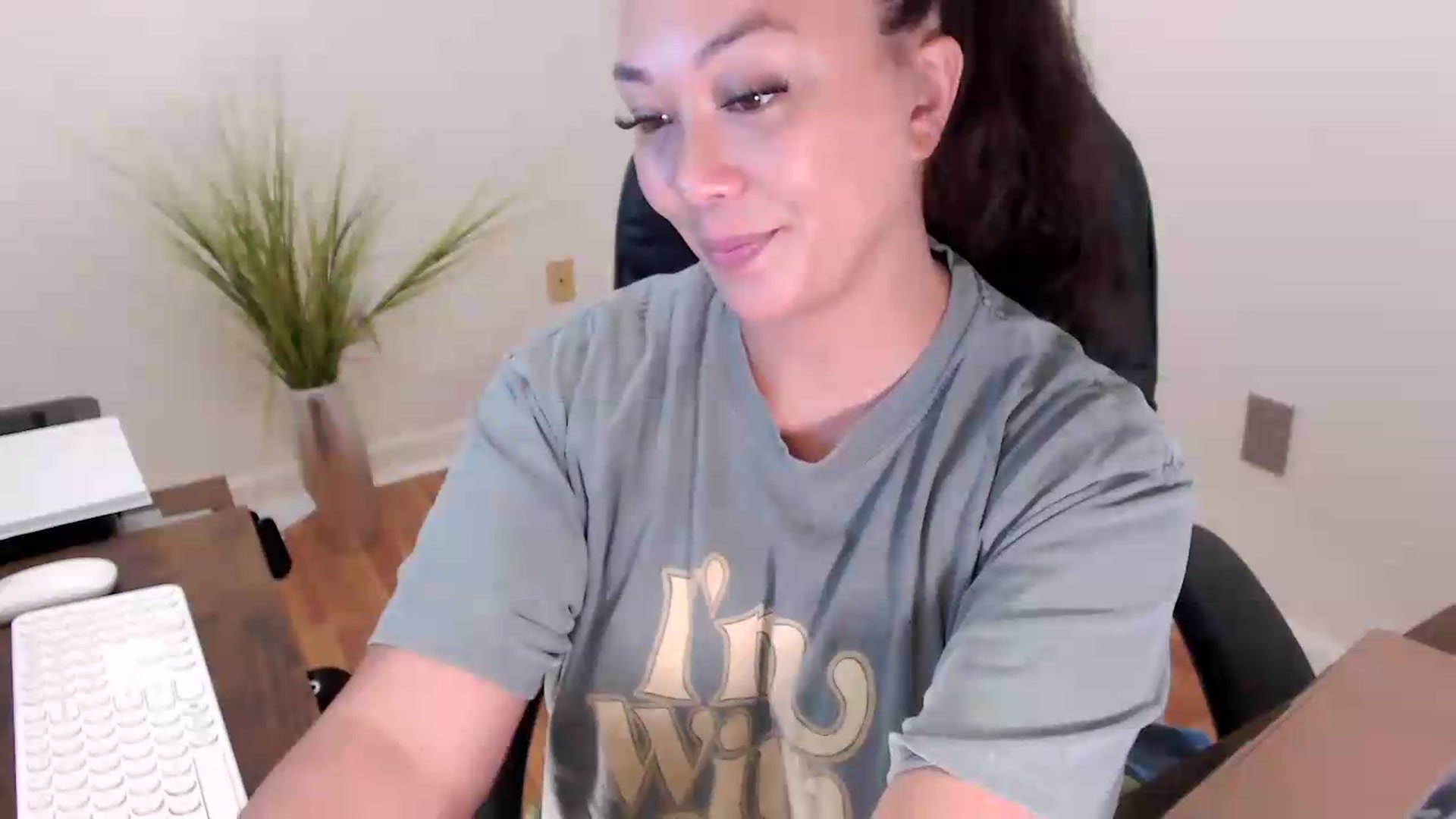 Gallery image thumbnail from CoconutCreme's myfreecams stream on, 09/09/2026, 17:47 image 19 of 20