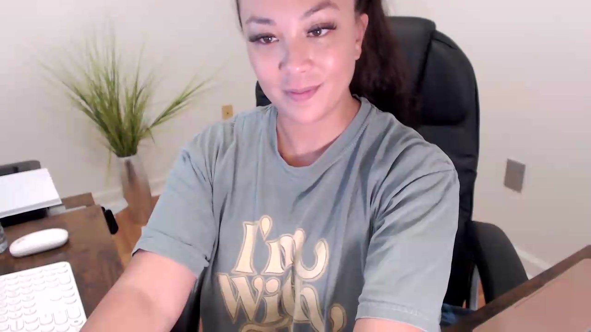 Gallery image thumbnail from CoconutCreme's myfreecams stream on, 09/09/2026, 19:18 image 6 of 20