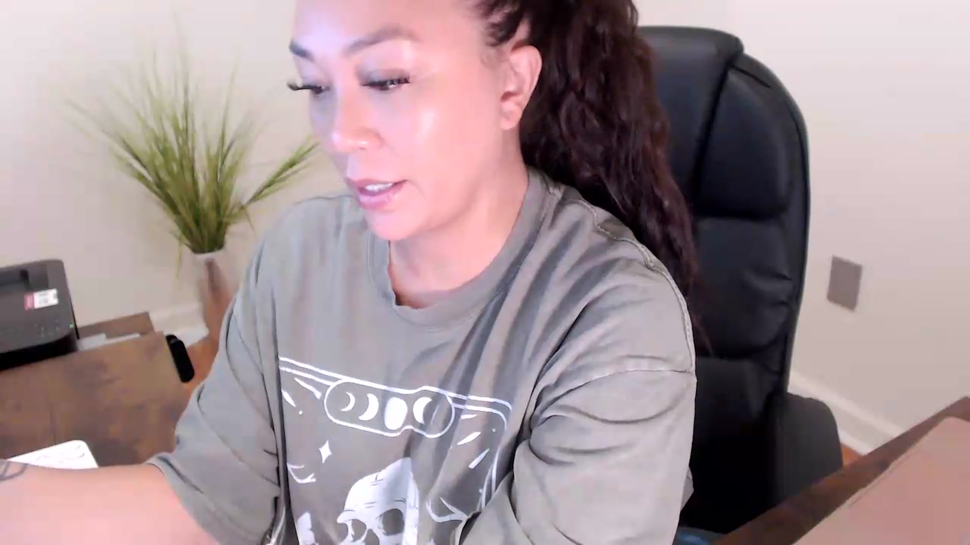 Gallery image thumbnail from CoconutCreme's myfreecams stream on, 09/10/2026, 14:17 image 17 of 20