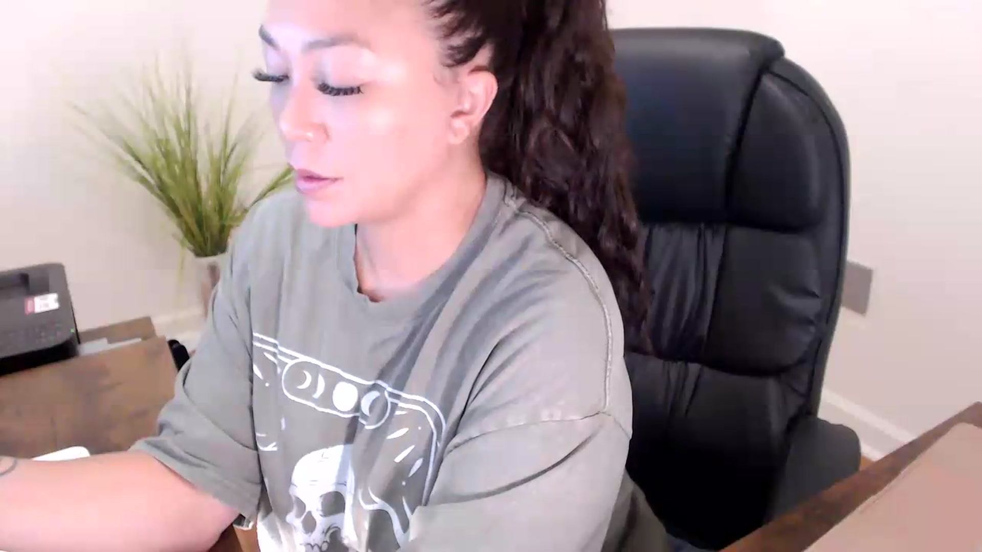 Gallery image thumbnail from CoconutCreme's myfreecams stream on, 09/10/2026, 14:17 image 14 of 20