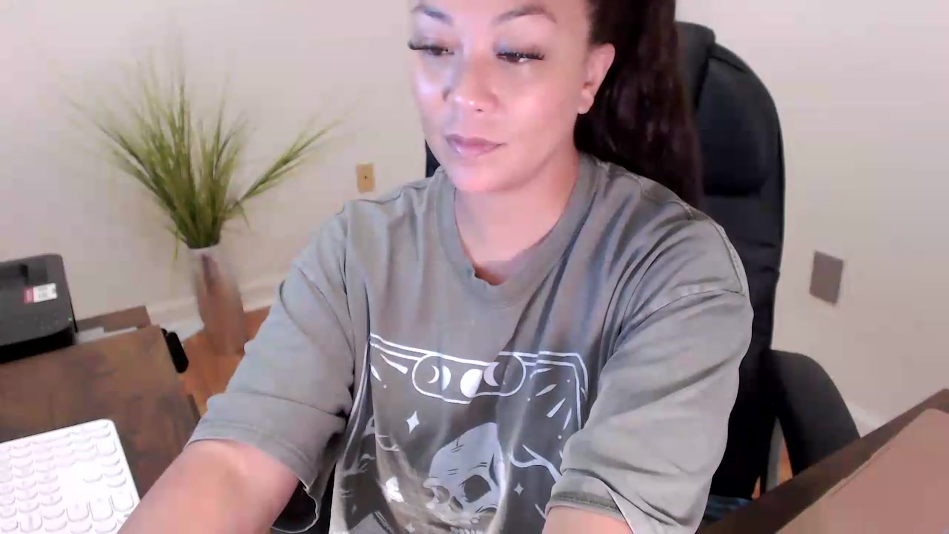 Gallery image thumbnail from CoconutCreme's myfreecams stream on, 09/10/2026, 17:52 image 8 of 20