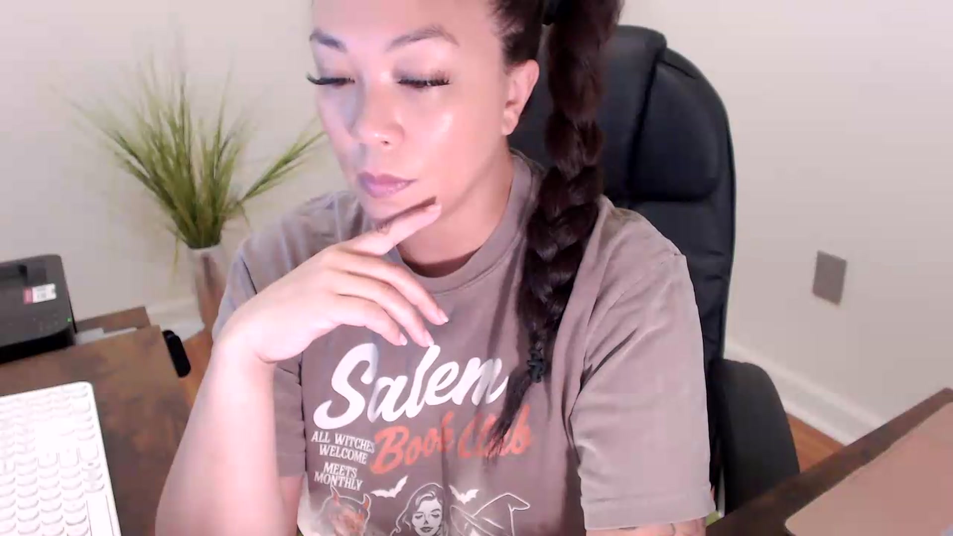 Gallery image thumbnail from CoconutCreme's myfreecams stream on, 09/11/2026, 14:45 image 4 of 20