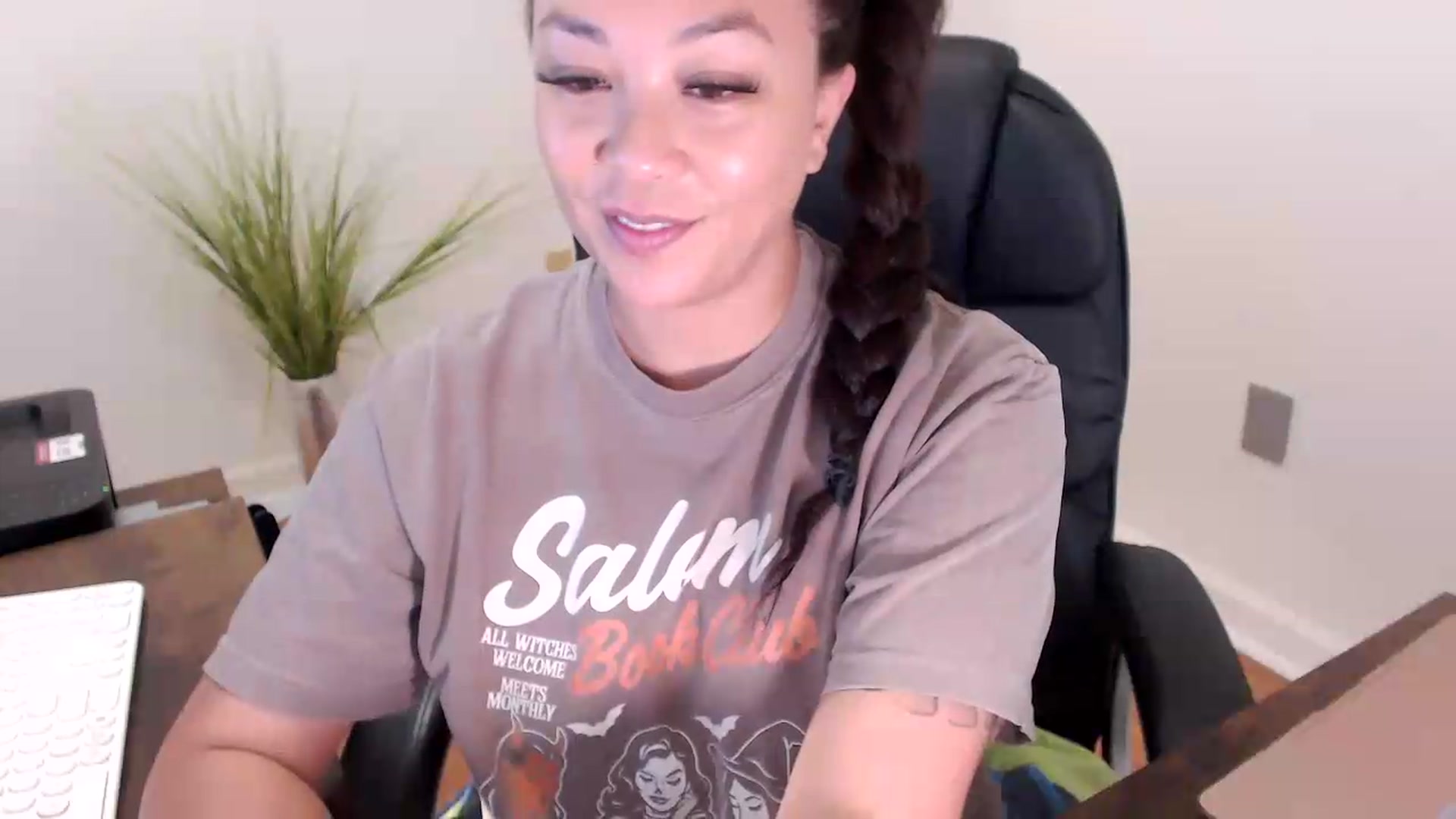 Gallery image thumbnail from CoconutCreme's myfreecams stream on, 09/11/2026, 14:45 image 15 of 20