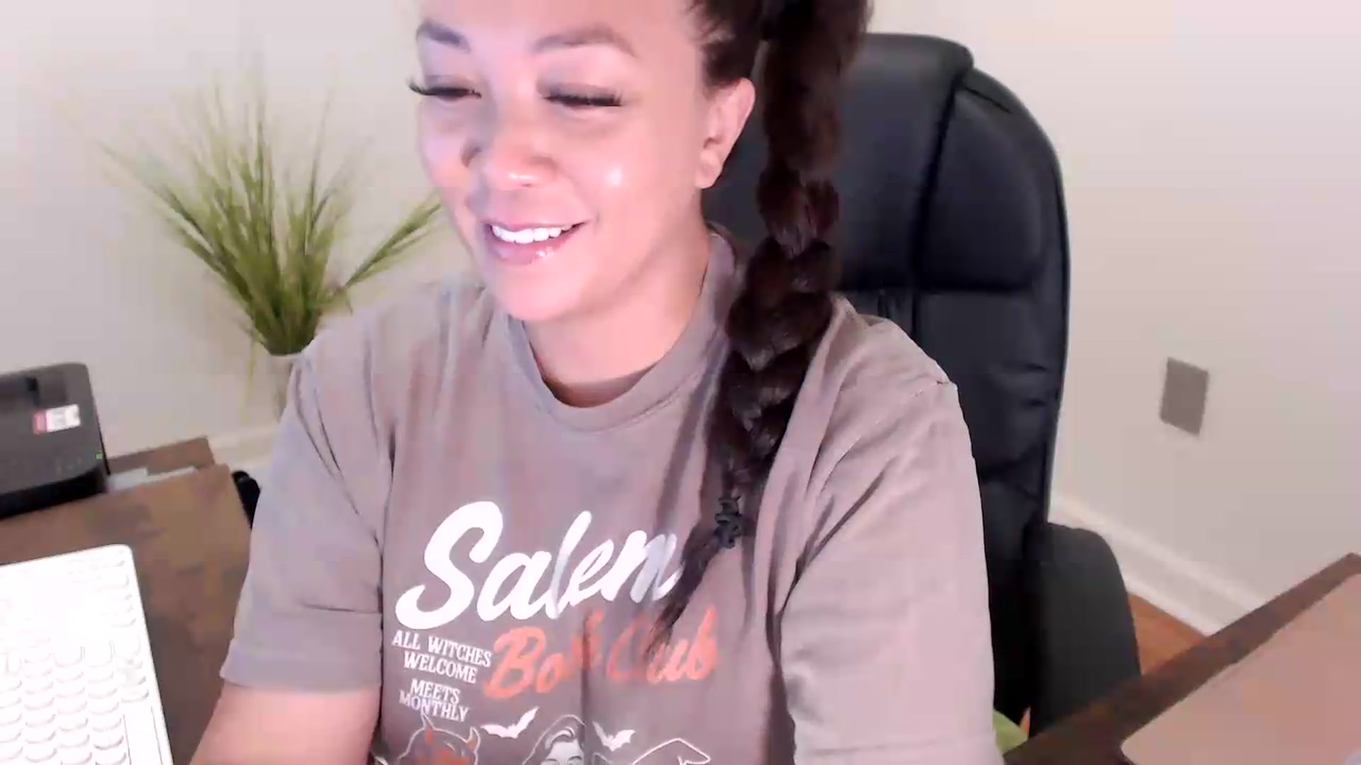 Gallery image thumbnail from CoconutCreme's myfreecams stream on, 09/11/2026, 14:45 image 8 of 20