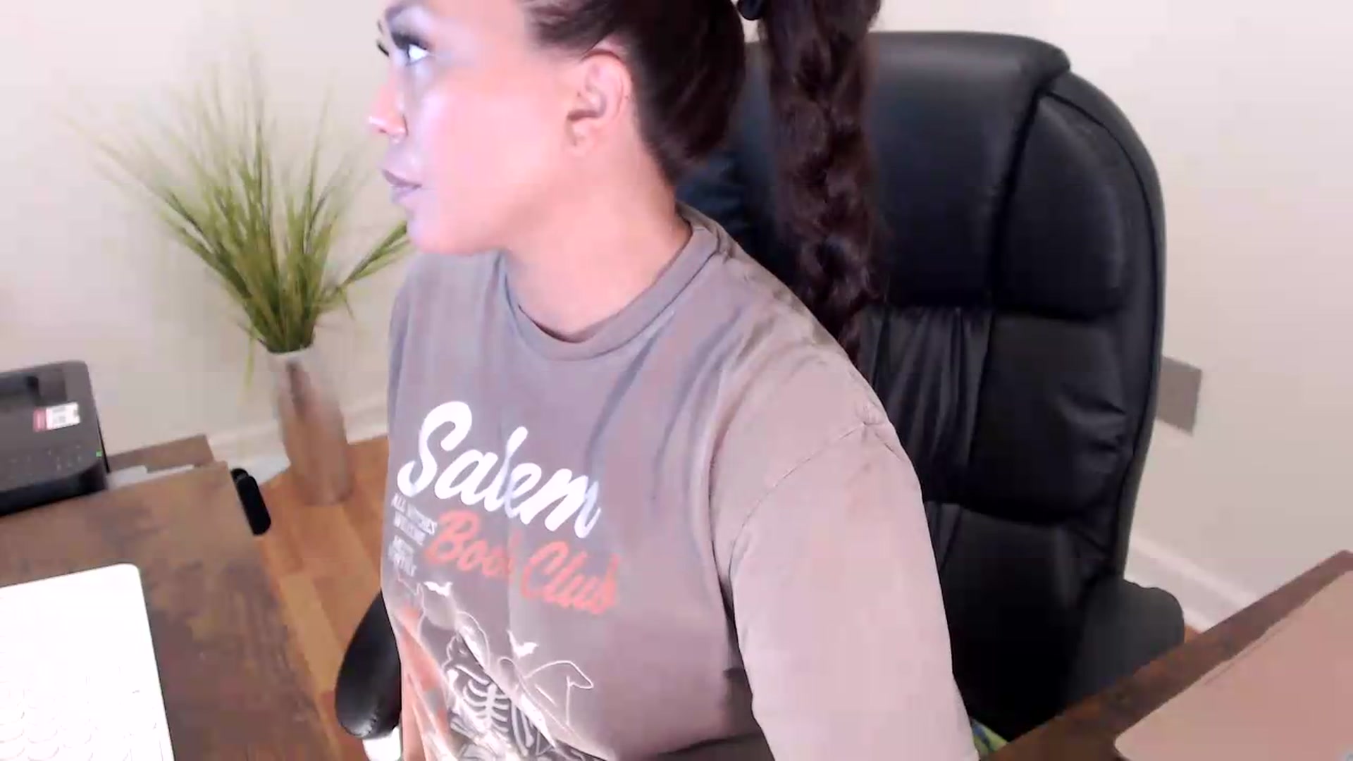 Gallery image thumbnail from CoconutCreme's myfreecams stream on, 09/11/2026, 15:57 image 2 of 20