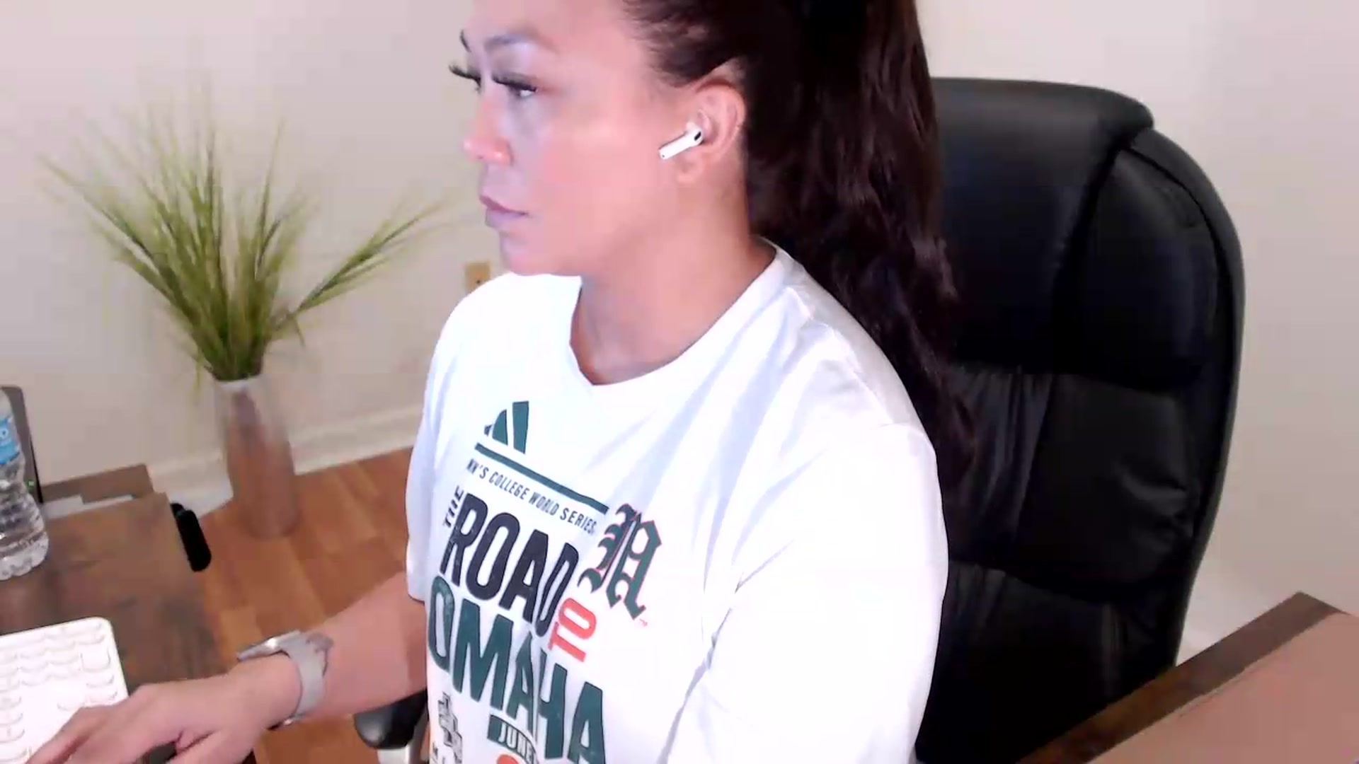 Gallery image thumbnail from CoconutCreme's myfreecams stream on, 09/15/2026, 15:15 image 3 of 20