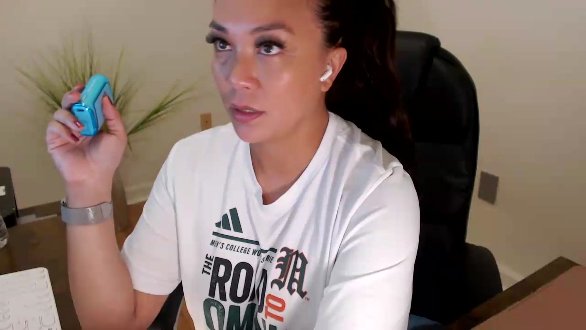Gallery image thumbnail from CoconutCreme's myfreecams stream on, 09/15/2026, 16:25 image 4 of 20