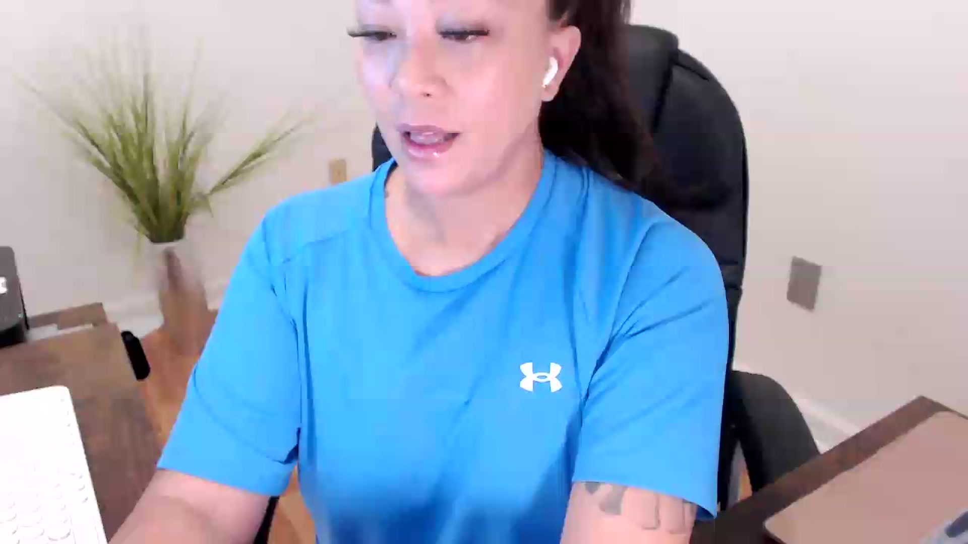 Gallery image thumbnail from CoconutCreme's myfreecams stream on, 09/16/2026, 15:27 image 2 of 20