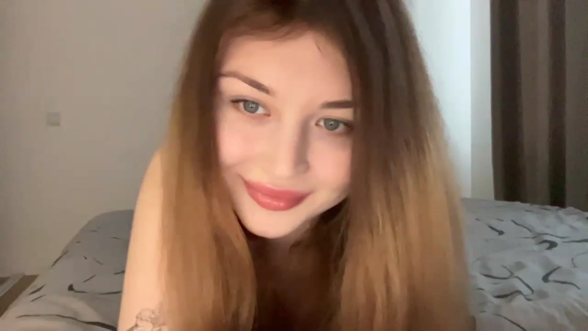 Gallery image thumbnail from Coconut_dream's myfreecams stream on, 04/13/2023, 16:13 image 2 of 20