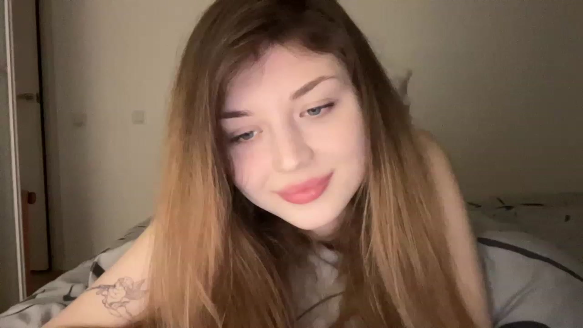 Gallery image thumbnail from Coconut_dream's myfreecams stream on, 04/13/2023, 17:56 image 11 of 20
