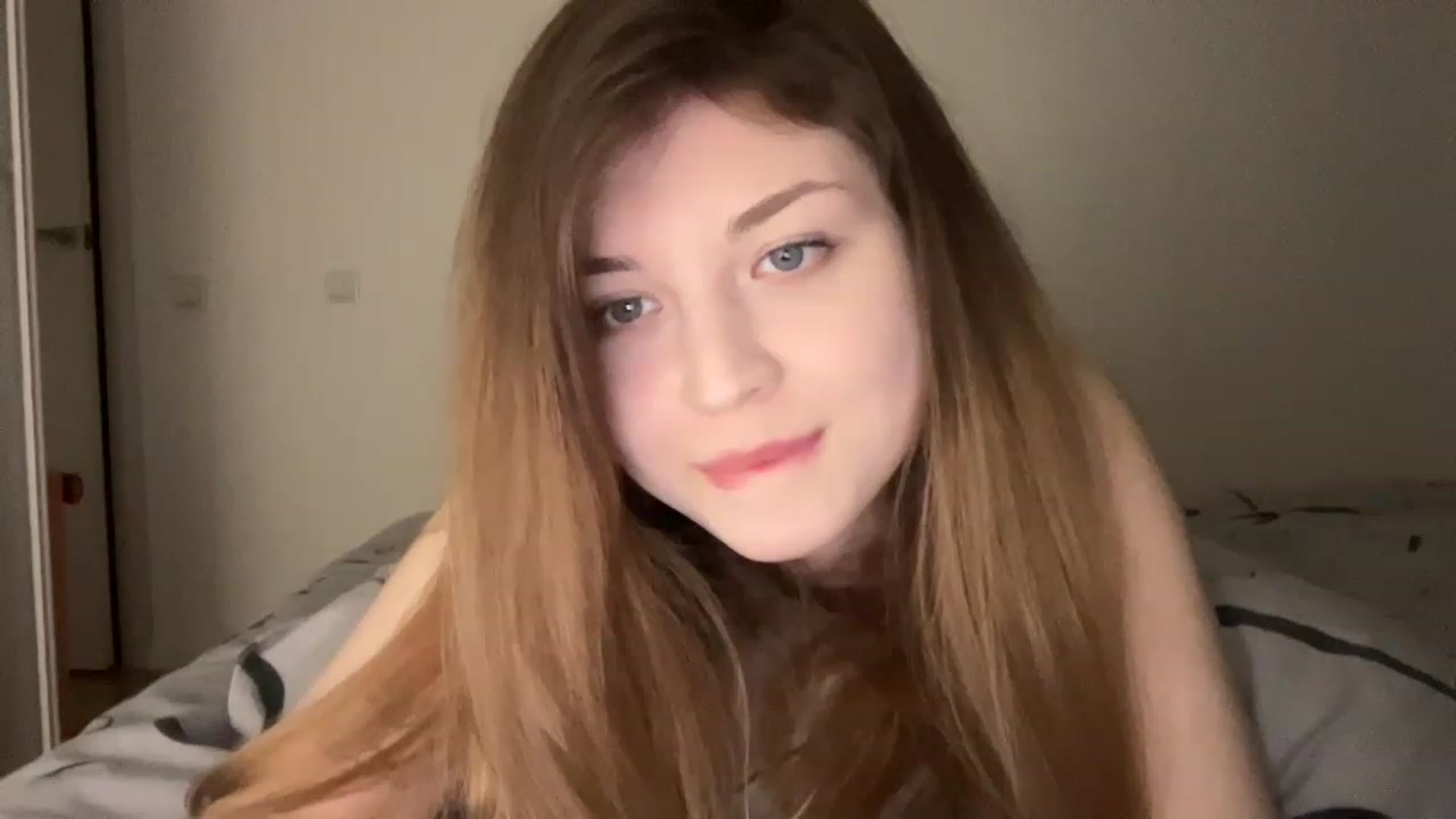 Gallery image thumbnail from Coconut_dream's myfreecams stream on, 04/13/2023, 17:56 image 9 of 20