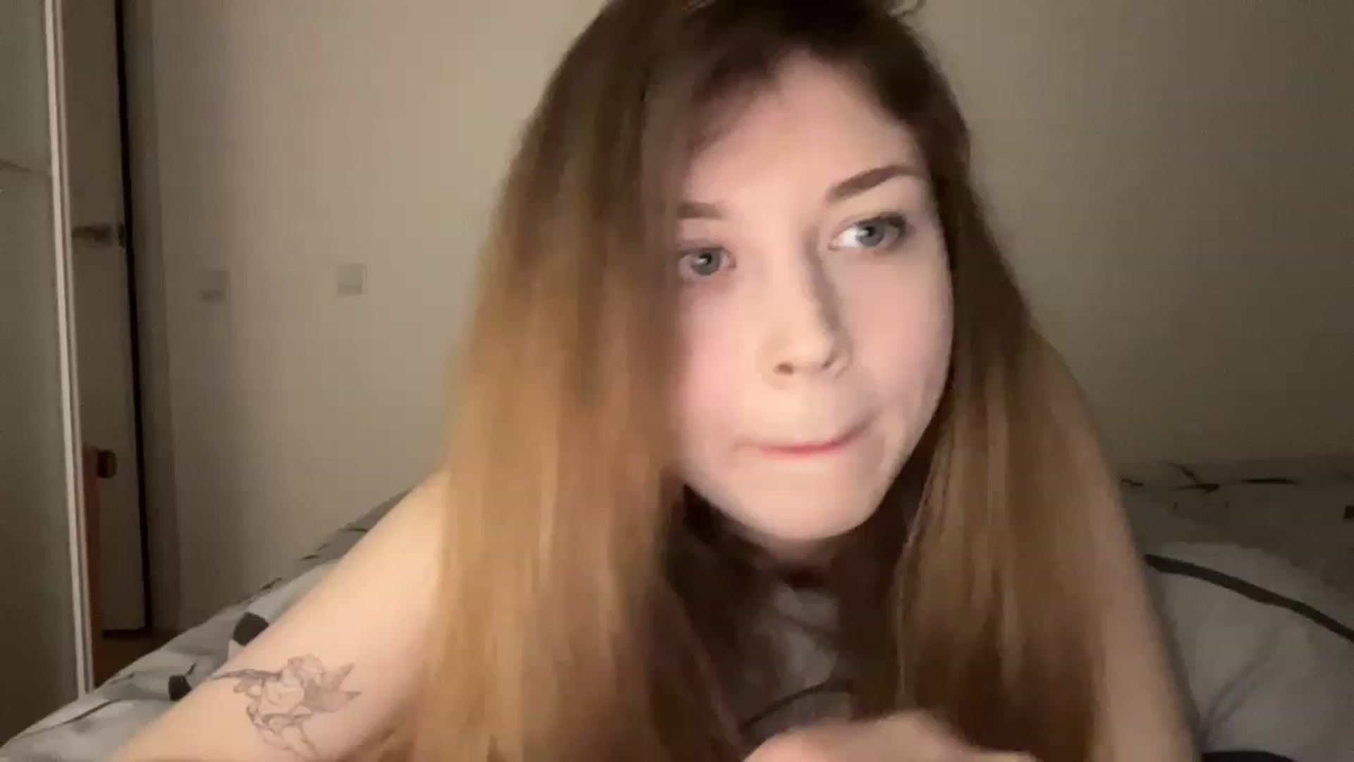 Gallery image thumbnail from Coconut_dream's myfreecams stream on, 04/13/2023, 17:56 image 13 of 20