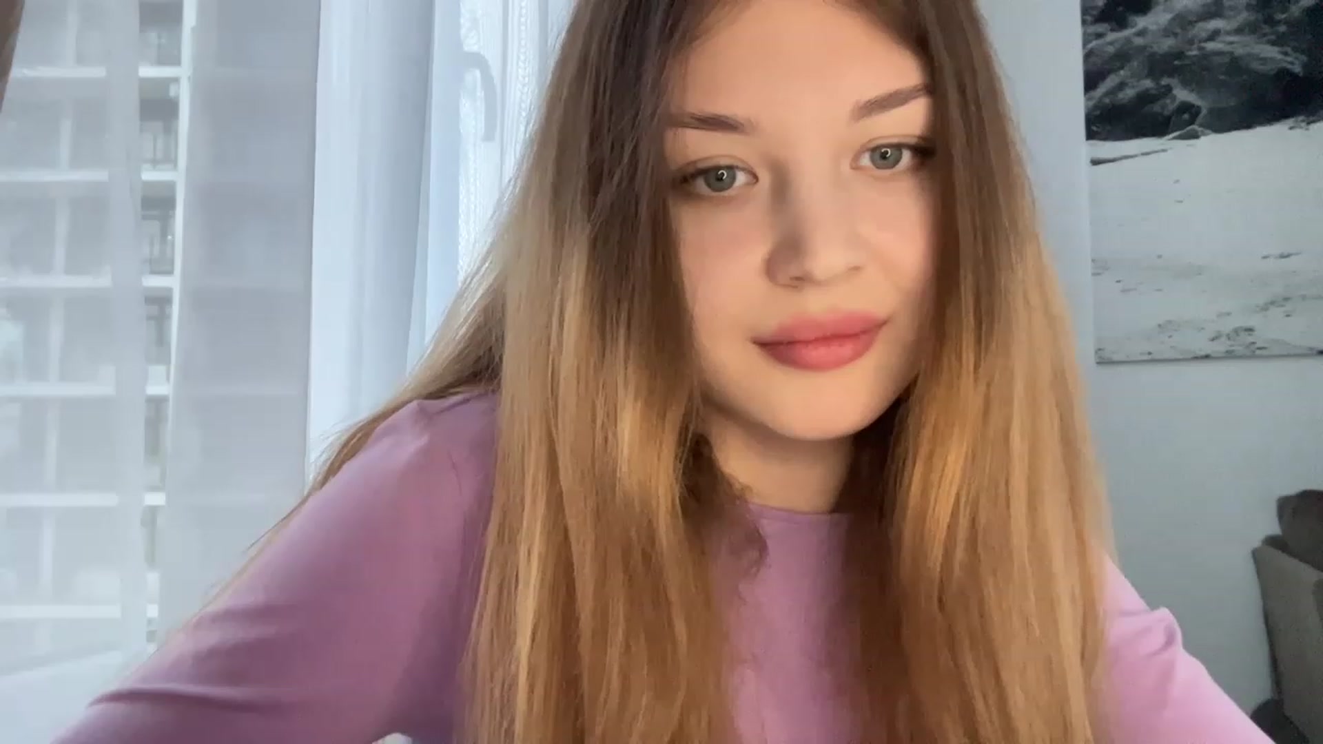 Gallery image thumbnail from Coconut_dream's myfreecams stream on, 04/14/2023, 16:19 image 3 of 20