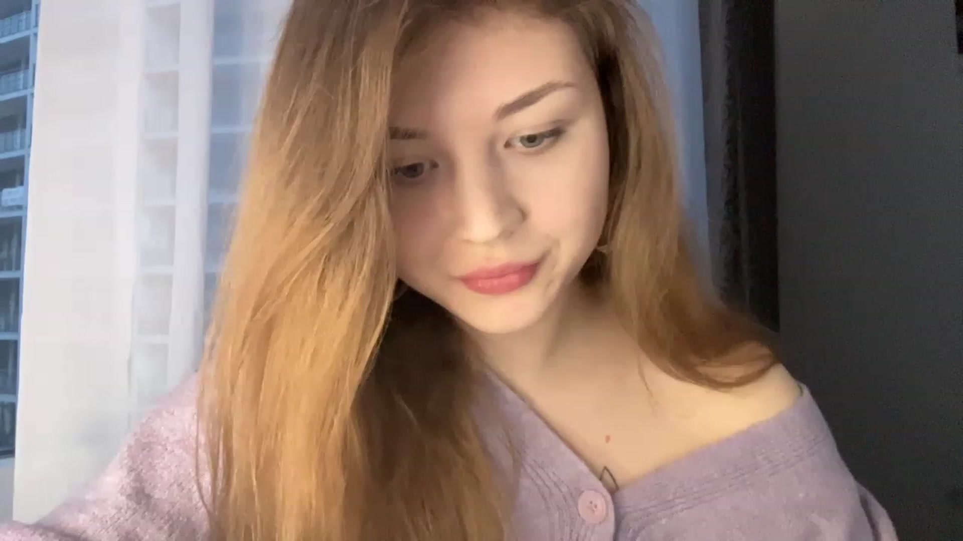 Gallery image thumbnail from Coconut_dream's myfreecams stream on, 04/15/2023, 16:51 image 19 of 20