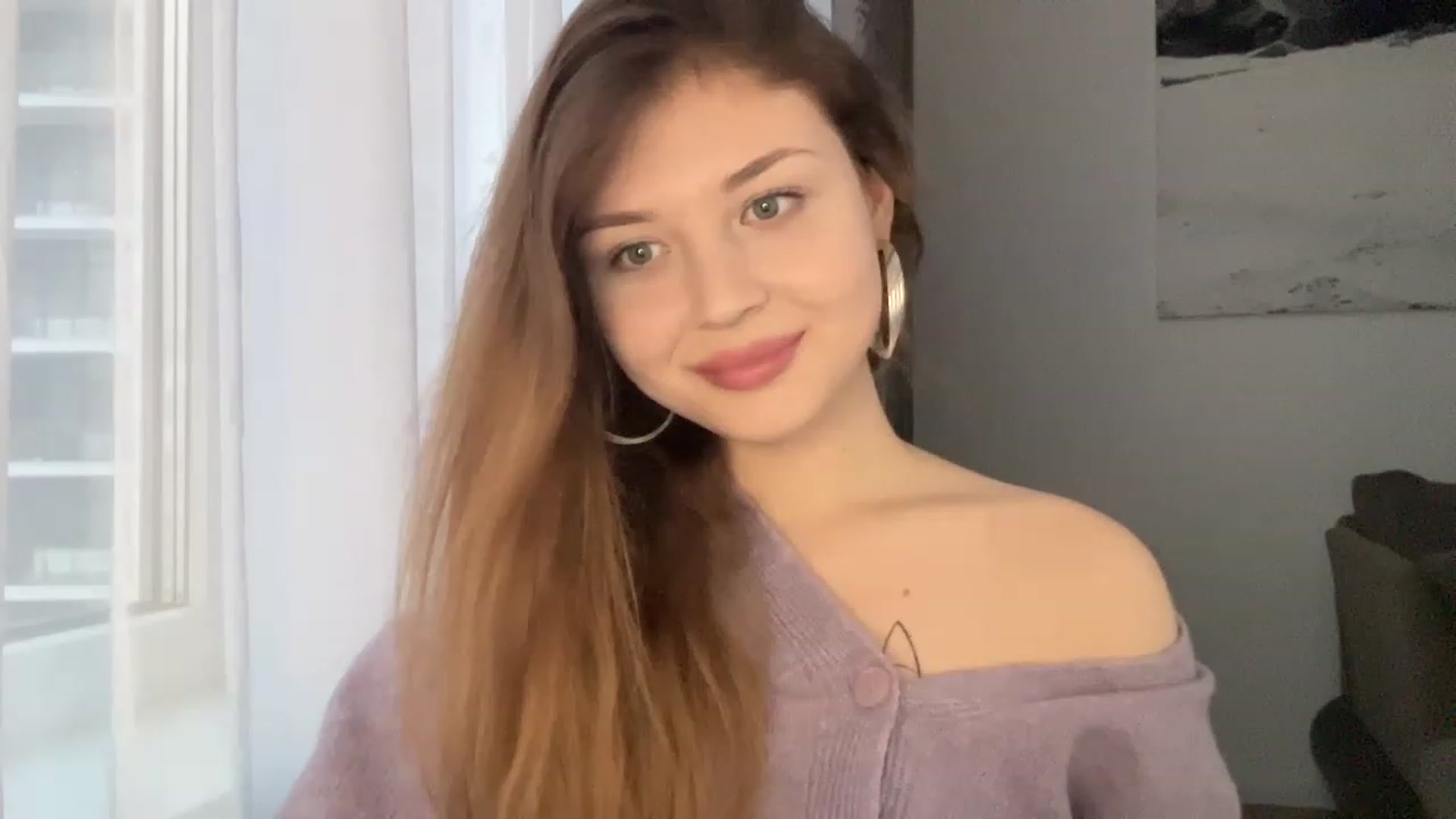 Gallery image thumbnail from Coconut_dream's myfreecams stream on, 04/15/2023, 16:51 image 9 of 20