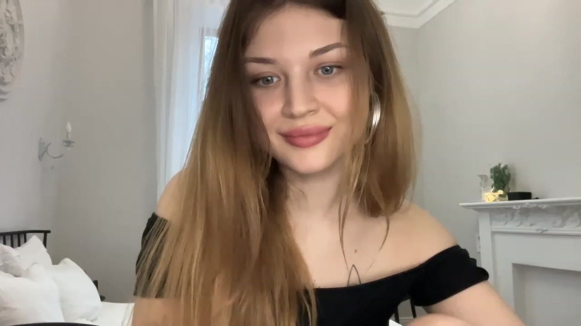 Gallery image thumbnail from Coconut_dream's myfreecams stream on, 04/21/2023, 17:02 image 4 of 20