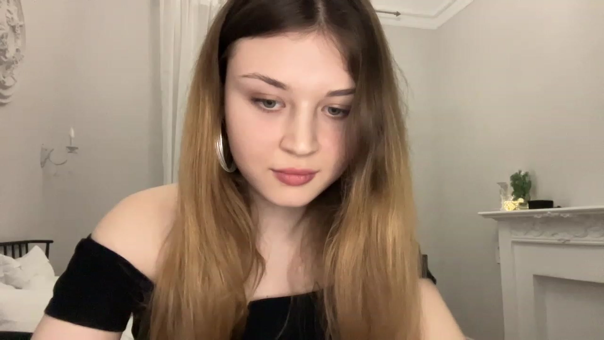 Gallery image thumbnail from Coconut_dream's myfreecams stream on, 04/21/2023, 17:42 image 9 of 20