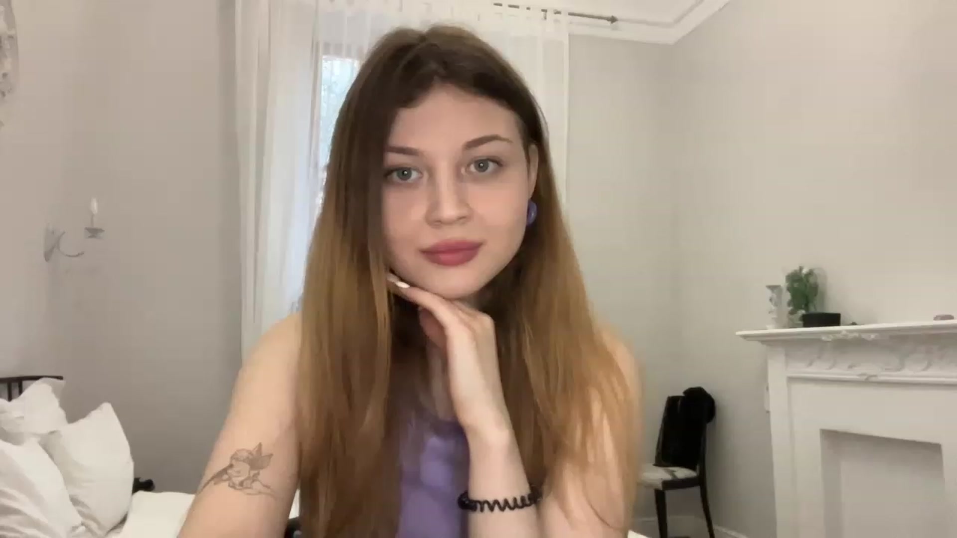 Gallery image thumbnail from Coconut_dream's myfreecams stream on, 04/22/2023, 16:55 image 13 of 20
