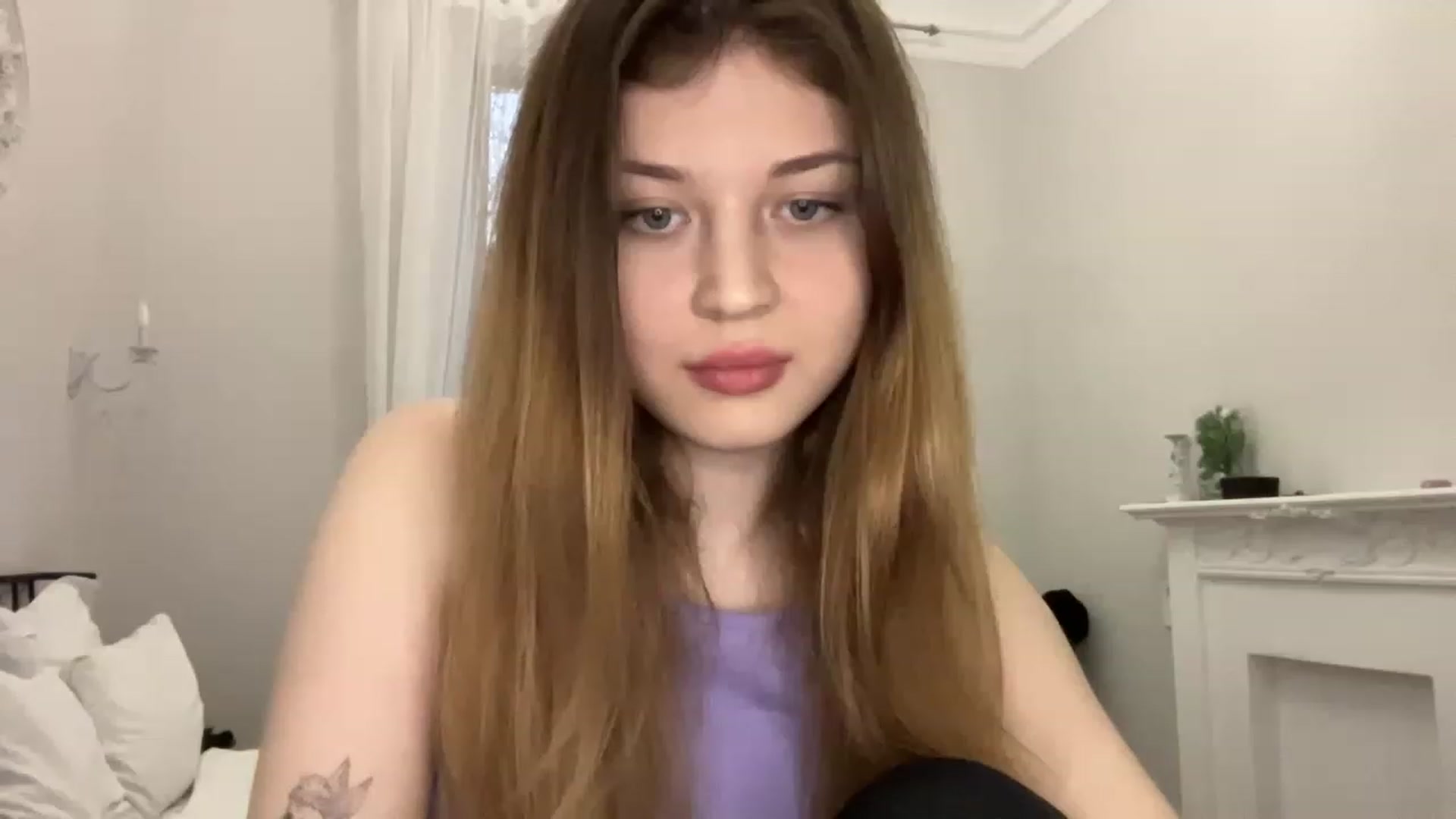 Gallery image thumbnail from Coconut_dream's myfreecams stream on, 04/22/2023, 17:09 image 7 of 20